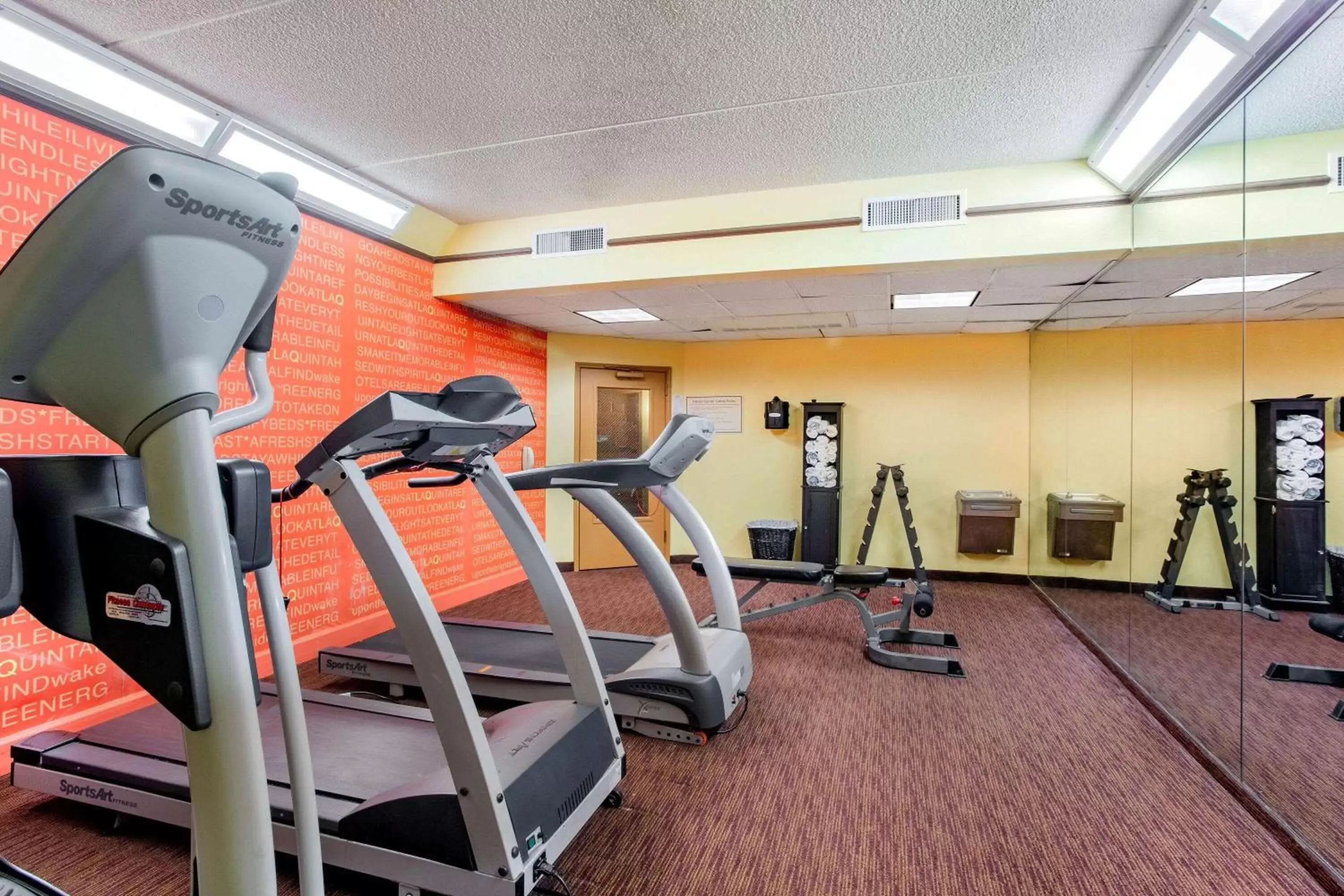 Fitness centre/facilities, Fitness Center/Facilities in La Quinta by Wyndham Raleigh/Durham Southpoint
