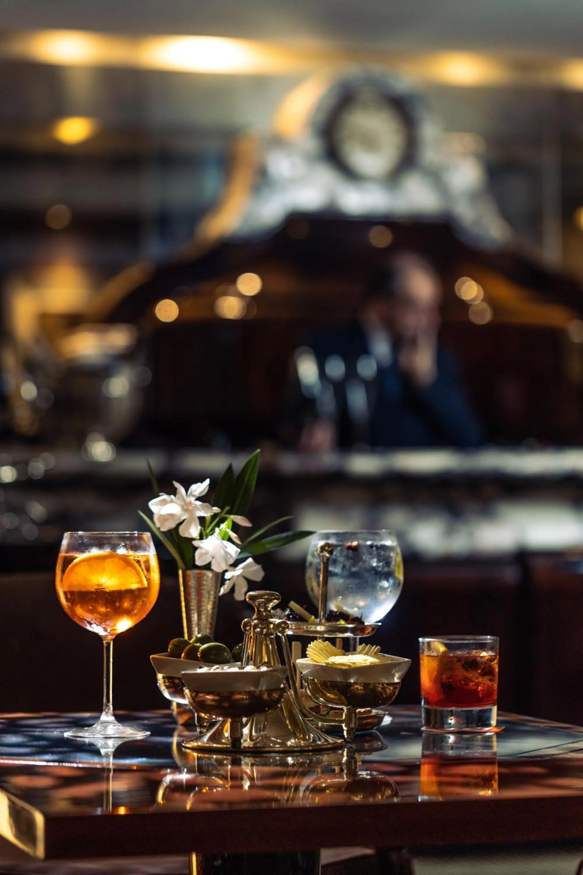 Lounge or bar in Hotel Lord Byron - Small Luxury Hotels of the World