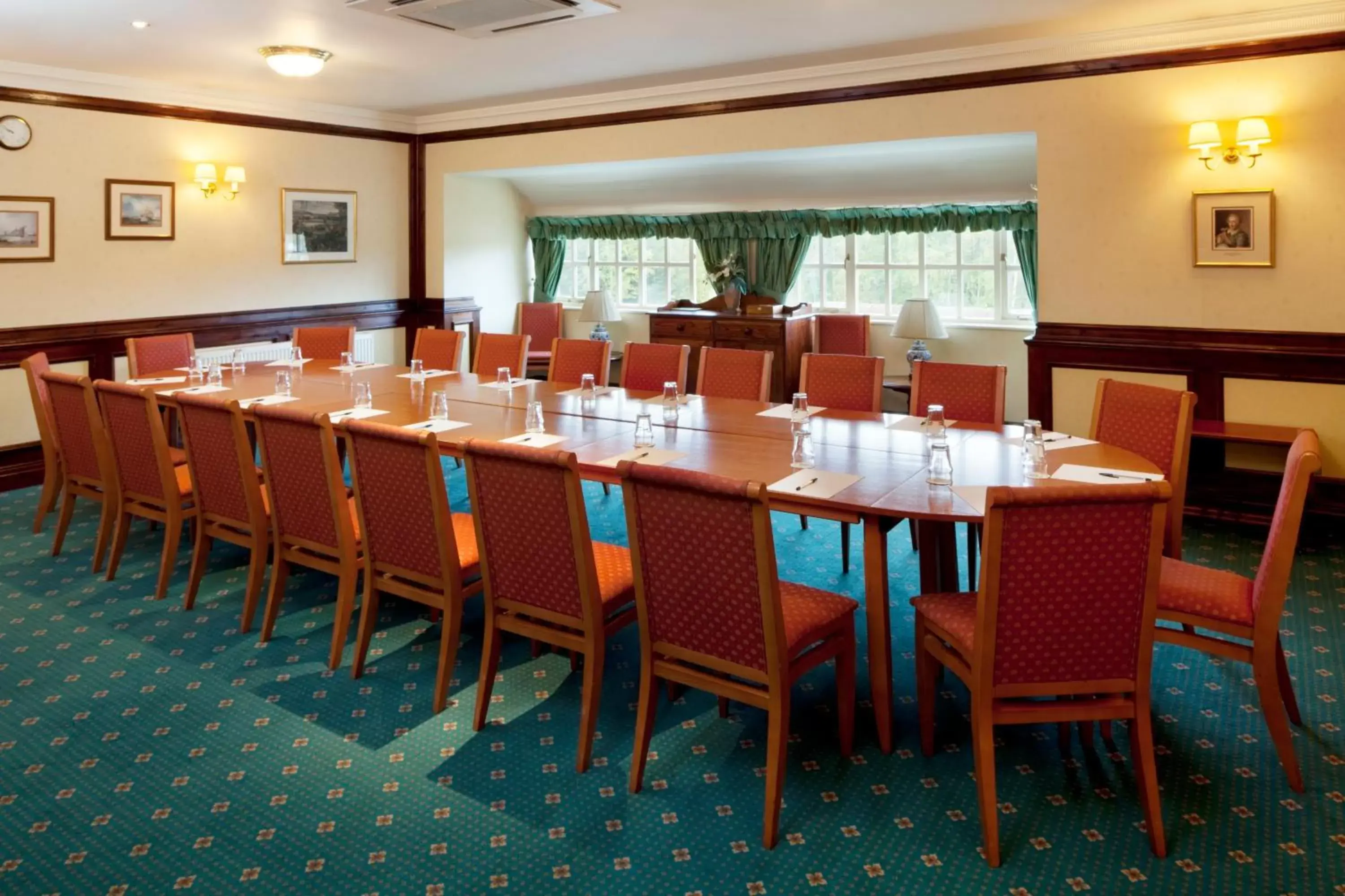 Meeting/conference room, Restaurant/Places to Eat in Holiday Inn Ipswich Orwell, an IHG Hotel