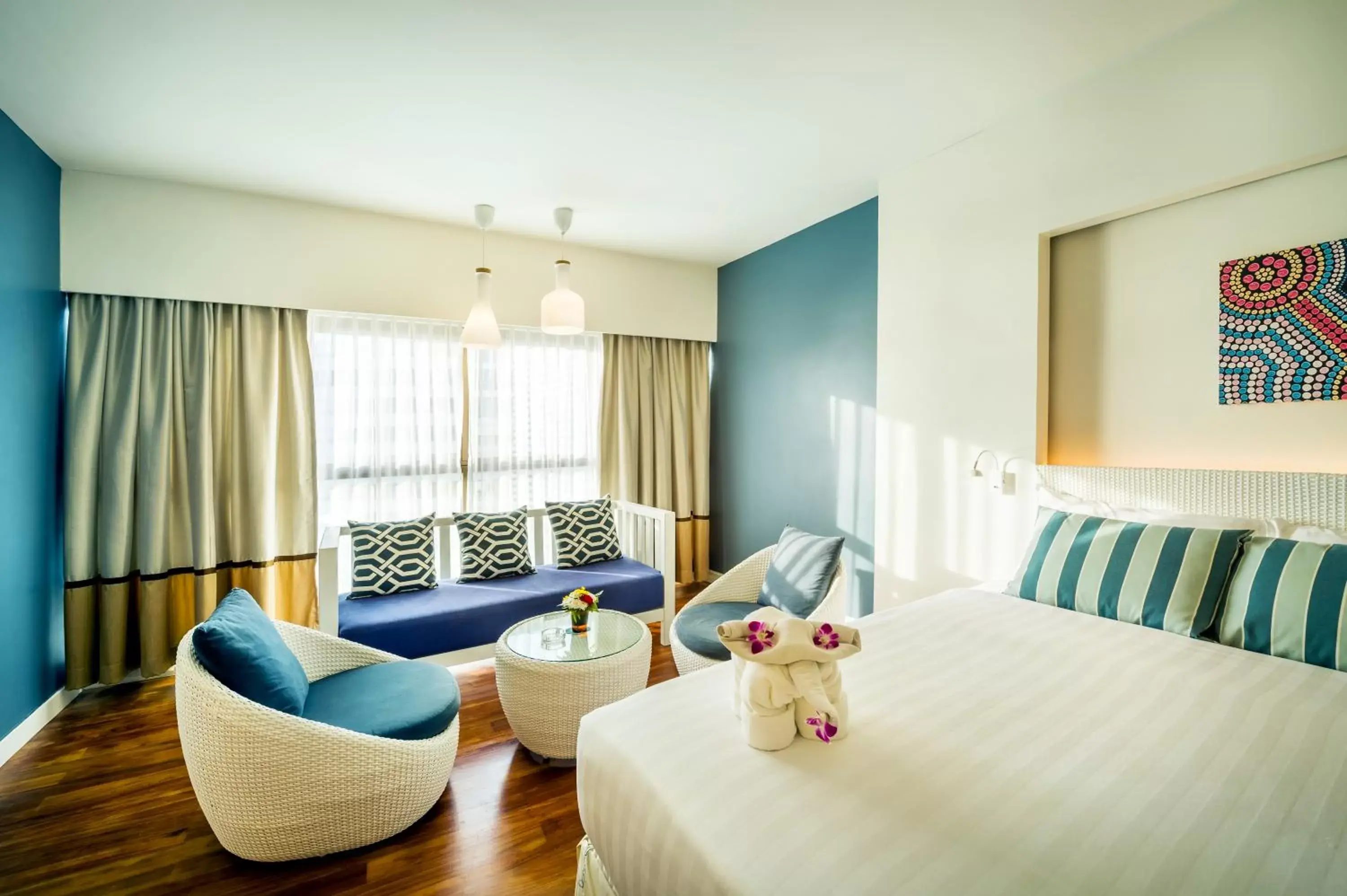 Bed, Seating Area in Jomtien Palm Beach Hotel and Resort - SHA Extra Plus