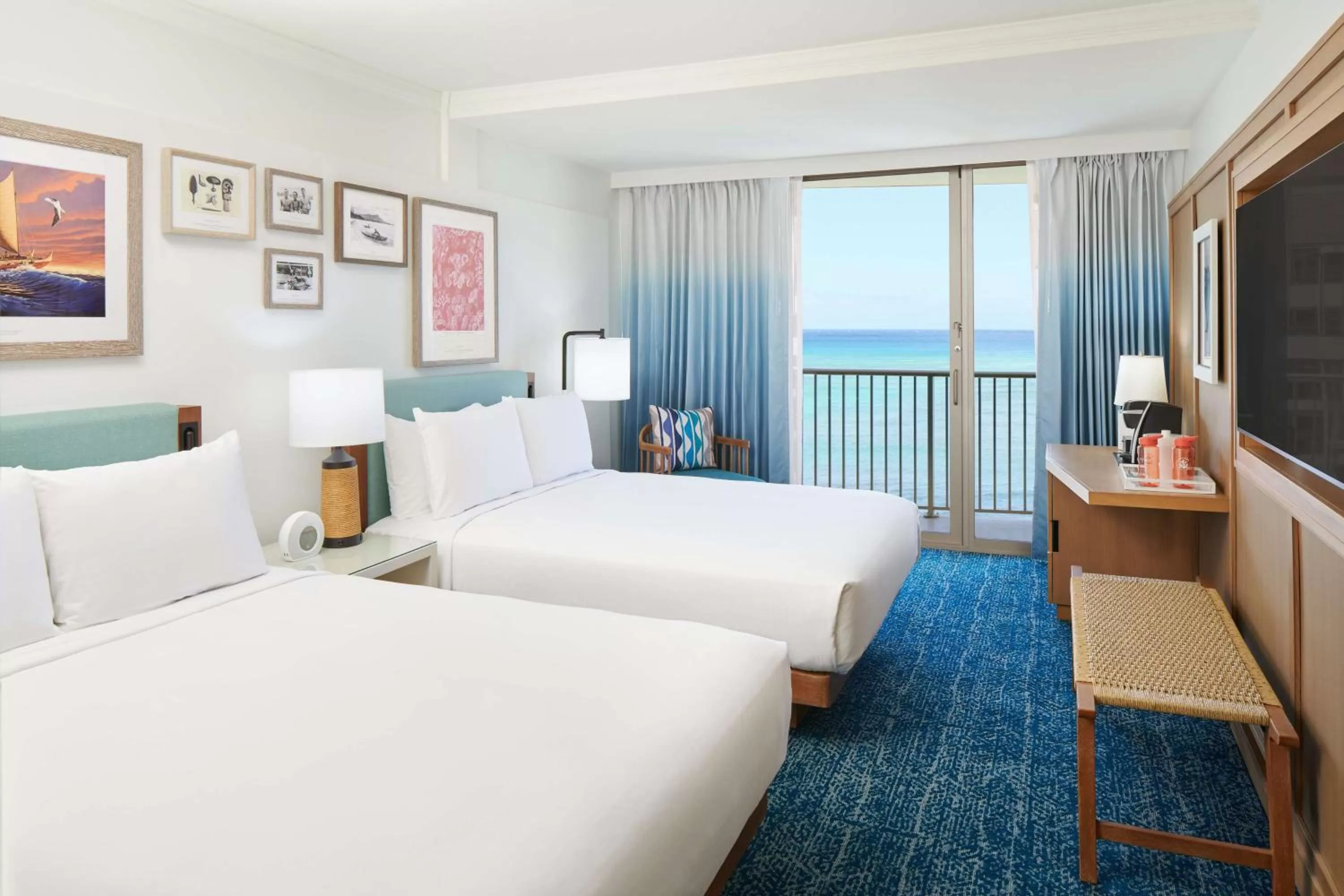 Bedroom, Bed in OUTRIGGER Reef Waikiki Beach Resort