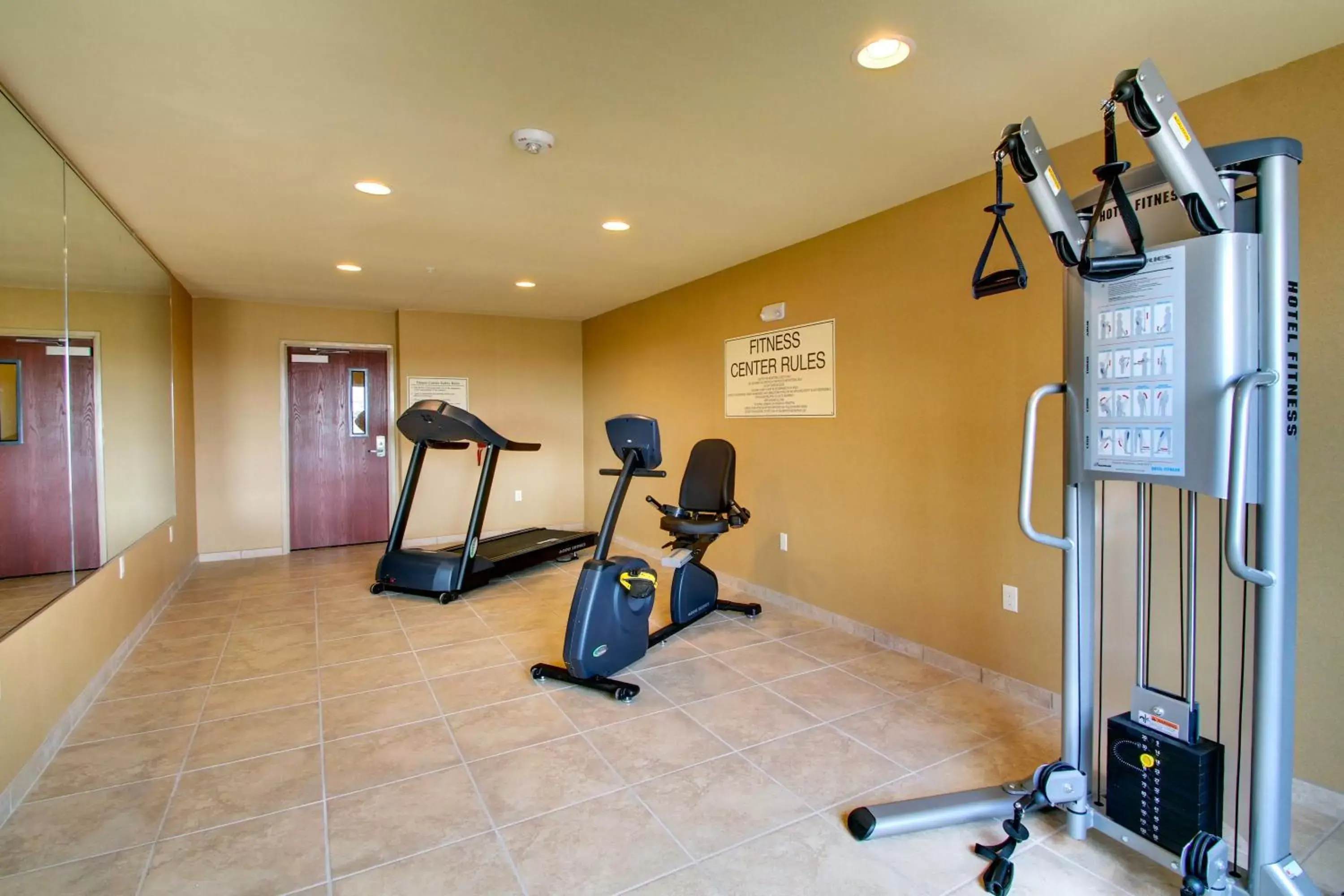 Fitness centre/facilities, Fitness Center/Facilities in Stanton Inn and Suites