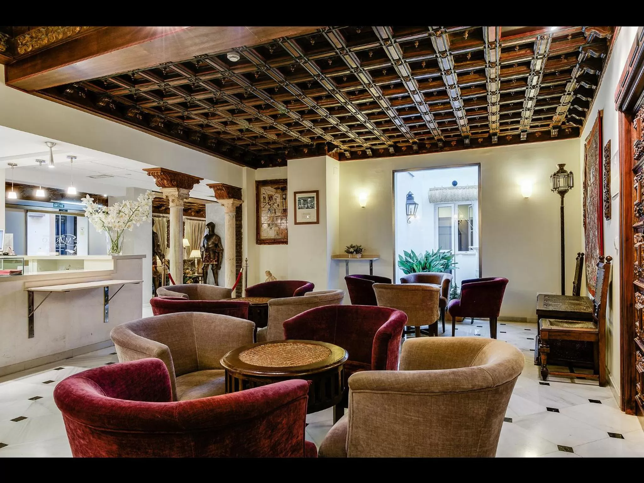 Lobby or reception in Hotel Murillo