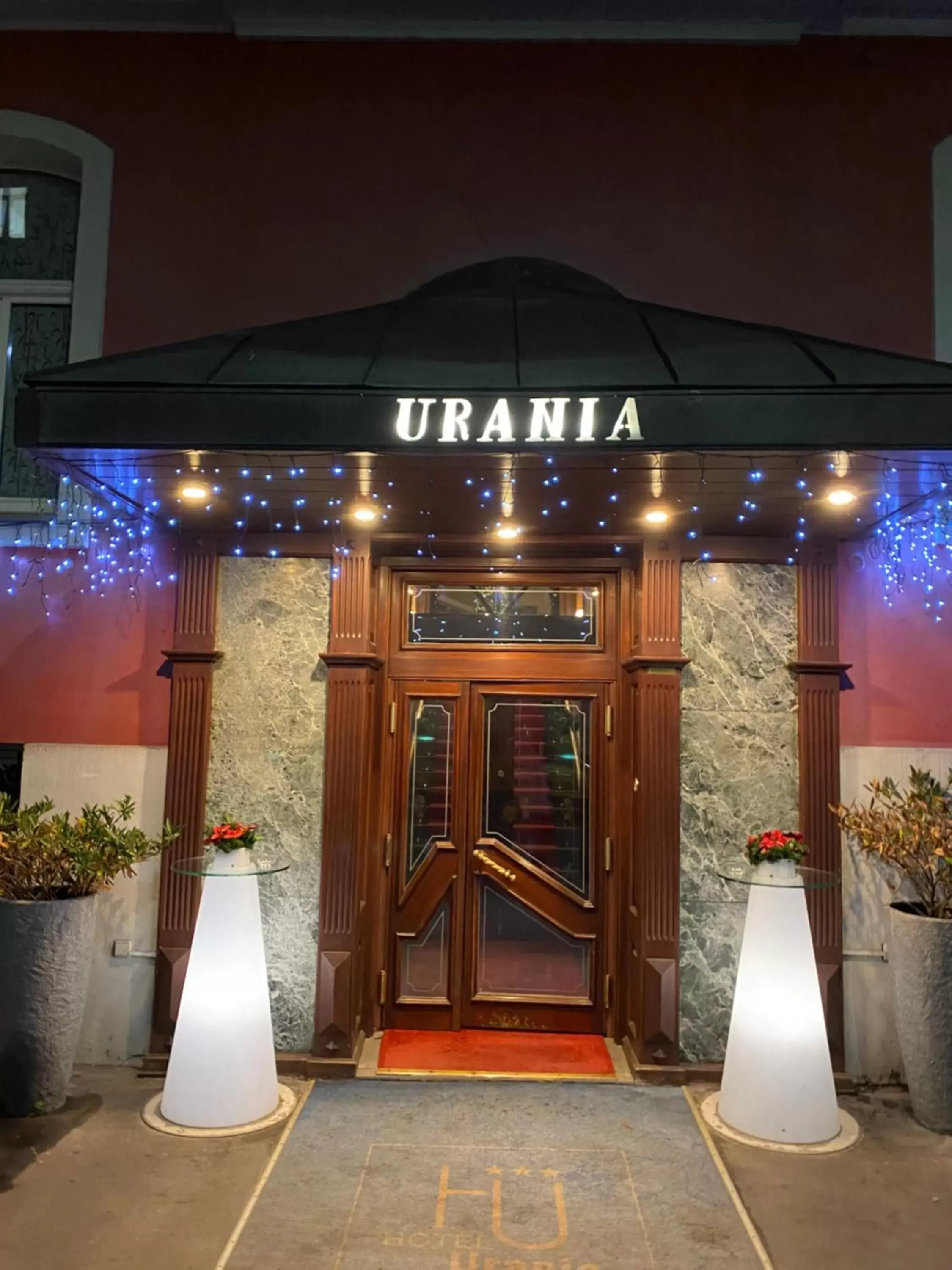 Facade/entrance in Hotel Urania