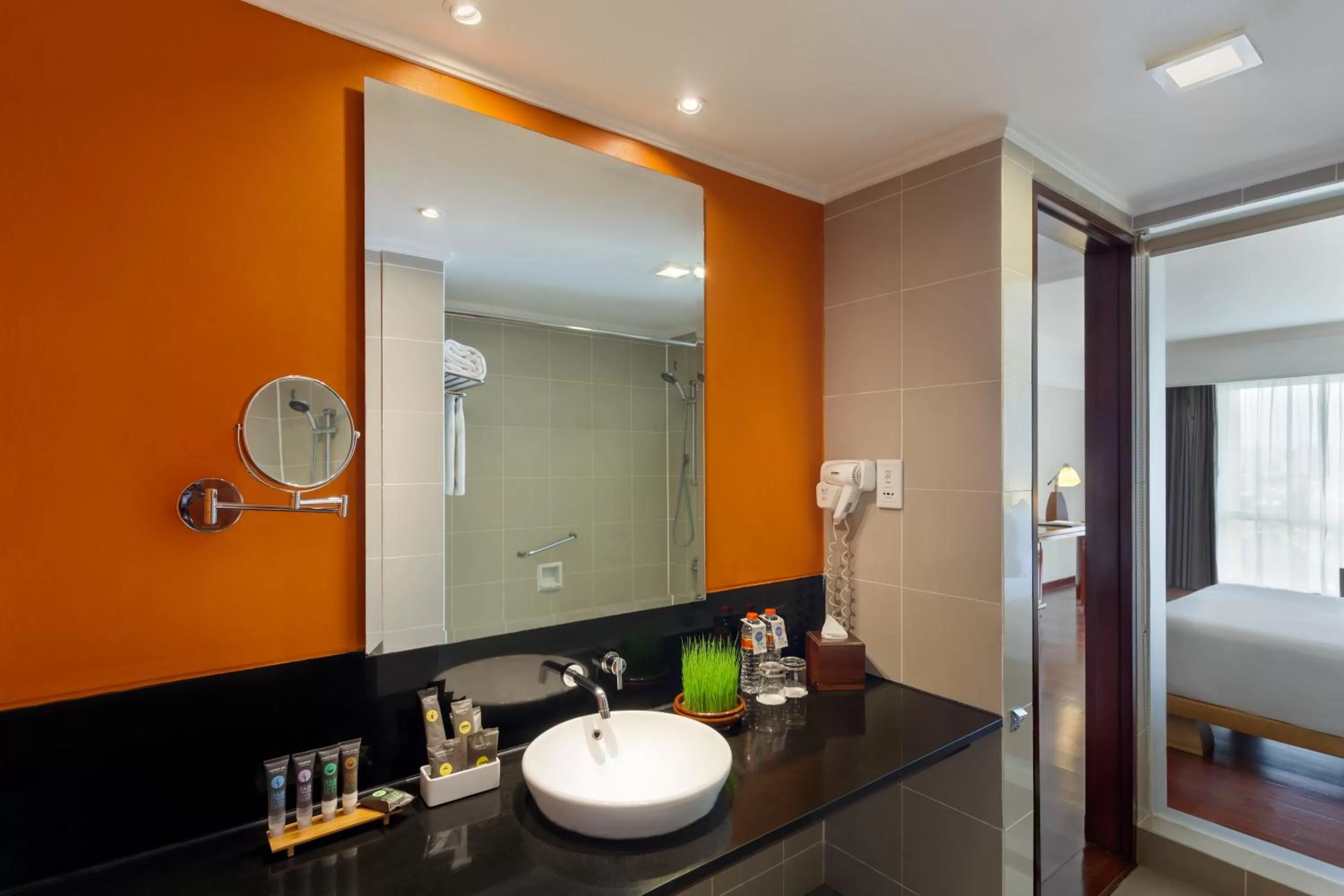 Bathroom, Bed in Novotel Semarang