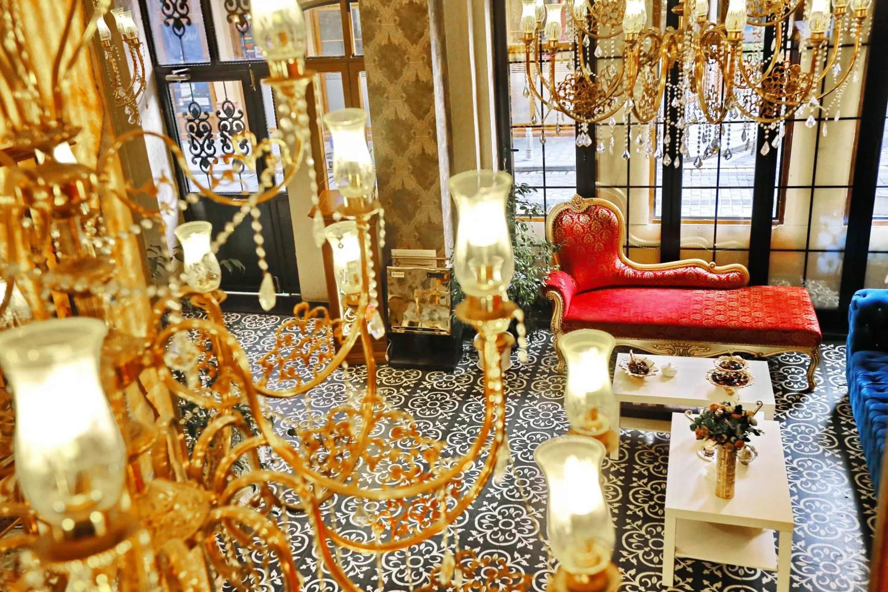 Lobby or reception in Diamond Royal Hotel