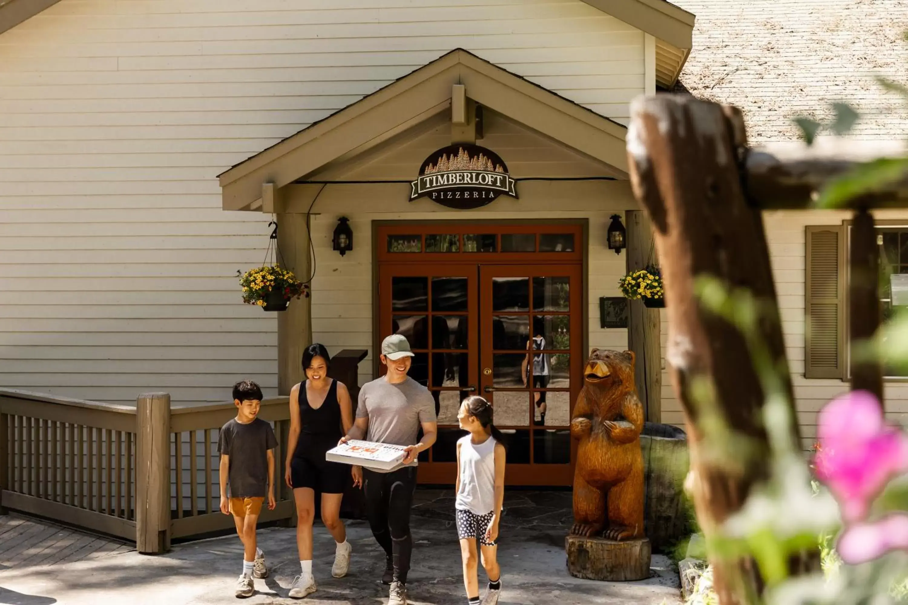 Restaurant/places to eat in Tenaya at Yosemite