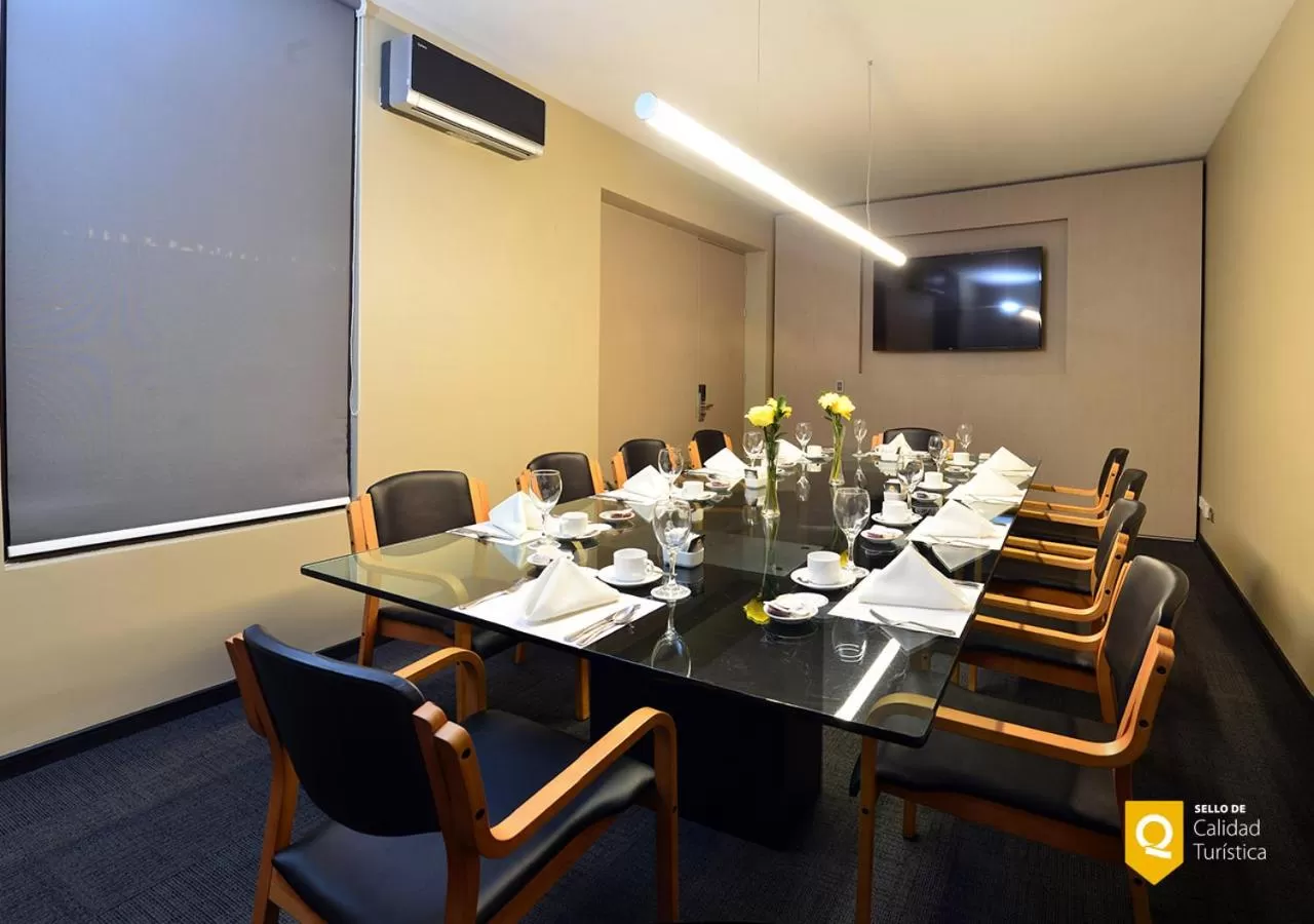 Business facilities in Panamericana Hotel Providencia