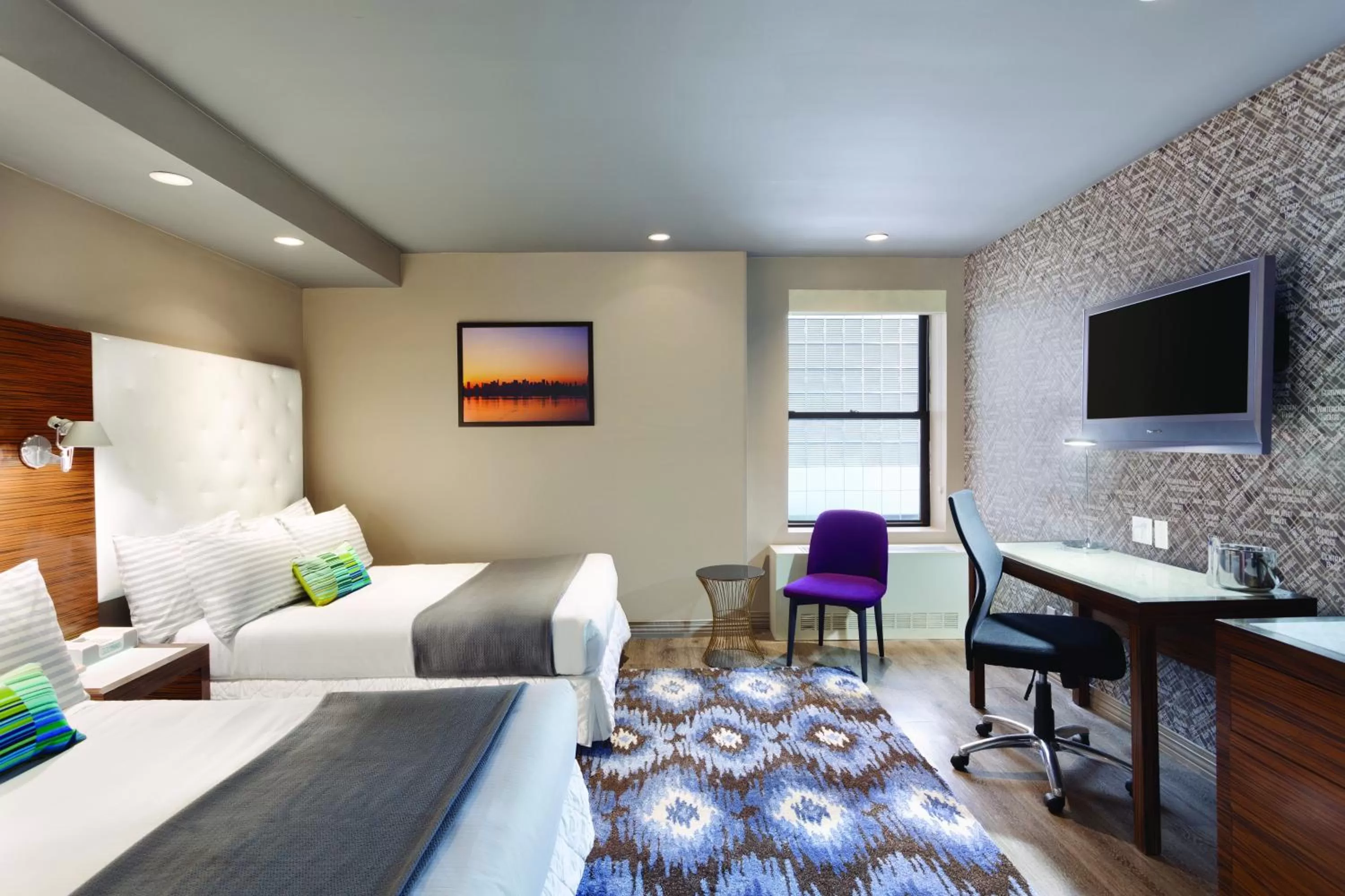 Day, Bed in The Gallivant Times Square