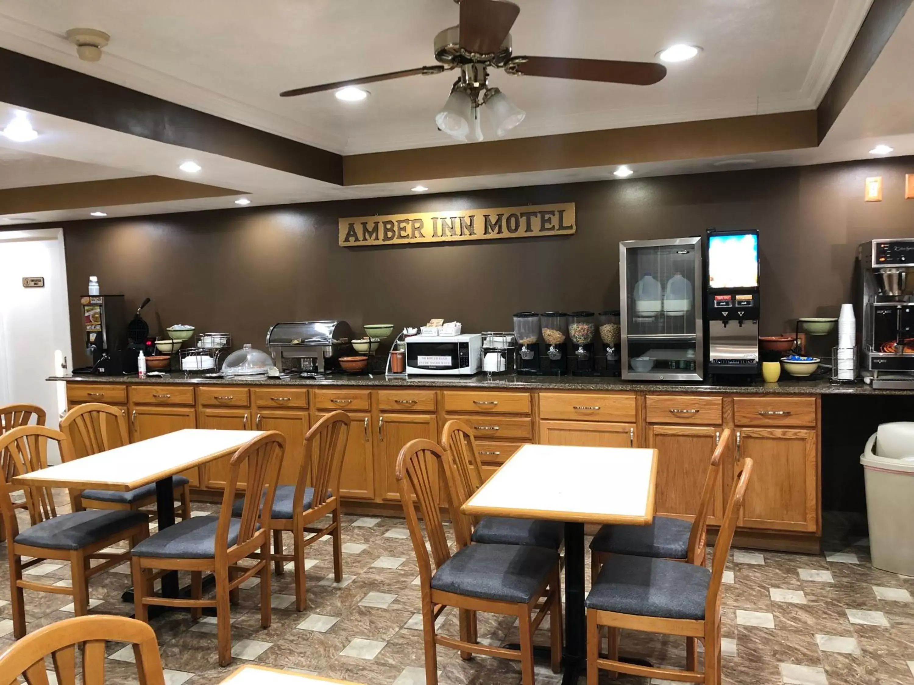 Breakfast, Restaurant/Places to Eat in Amber Inn