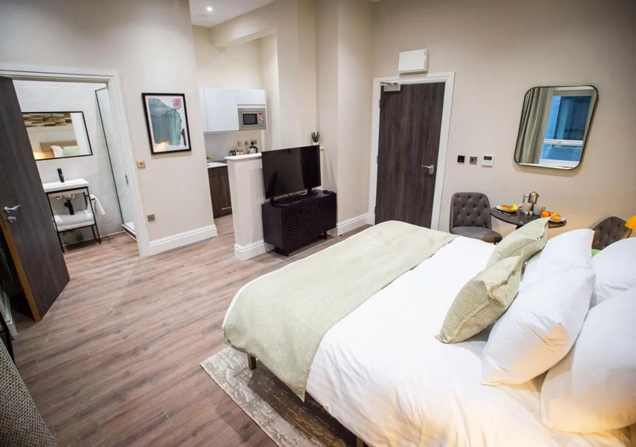 Photo of the whole room, Bed in The Gresham Aparthotel