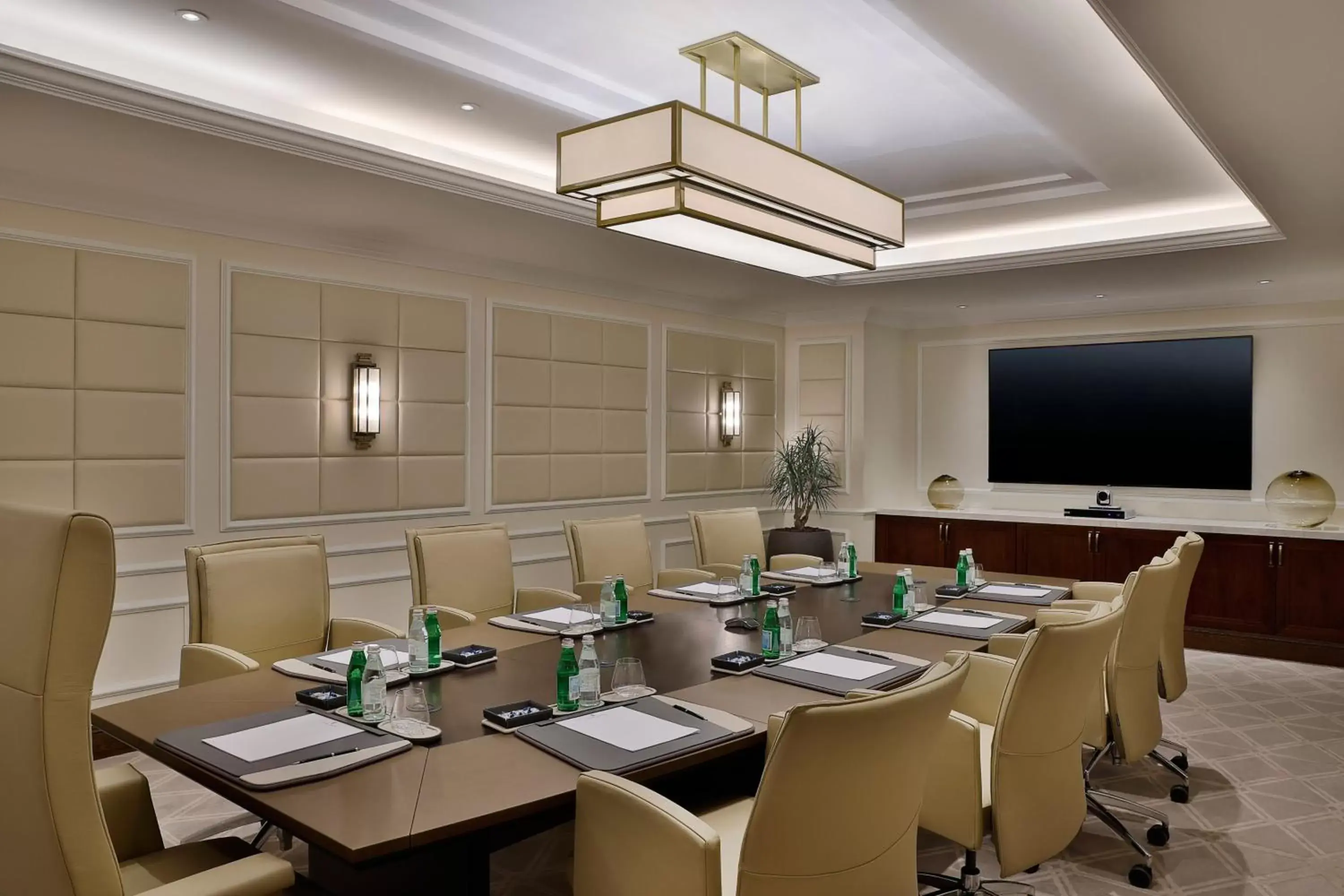 Meeting/conference room in The Ritz-Carlton, Amman