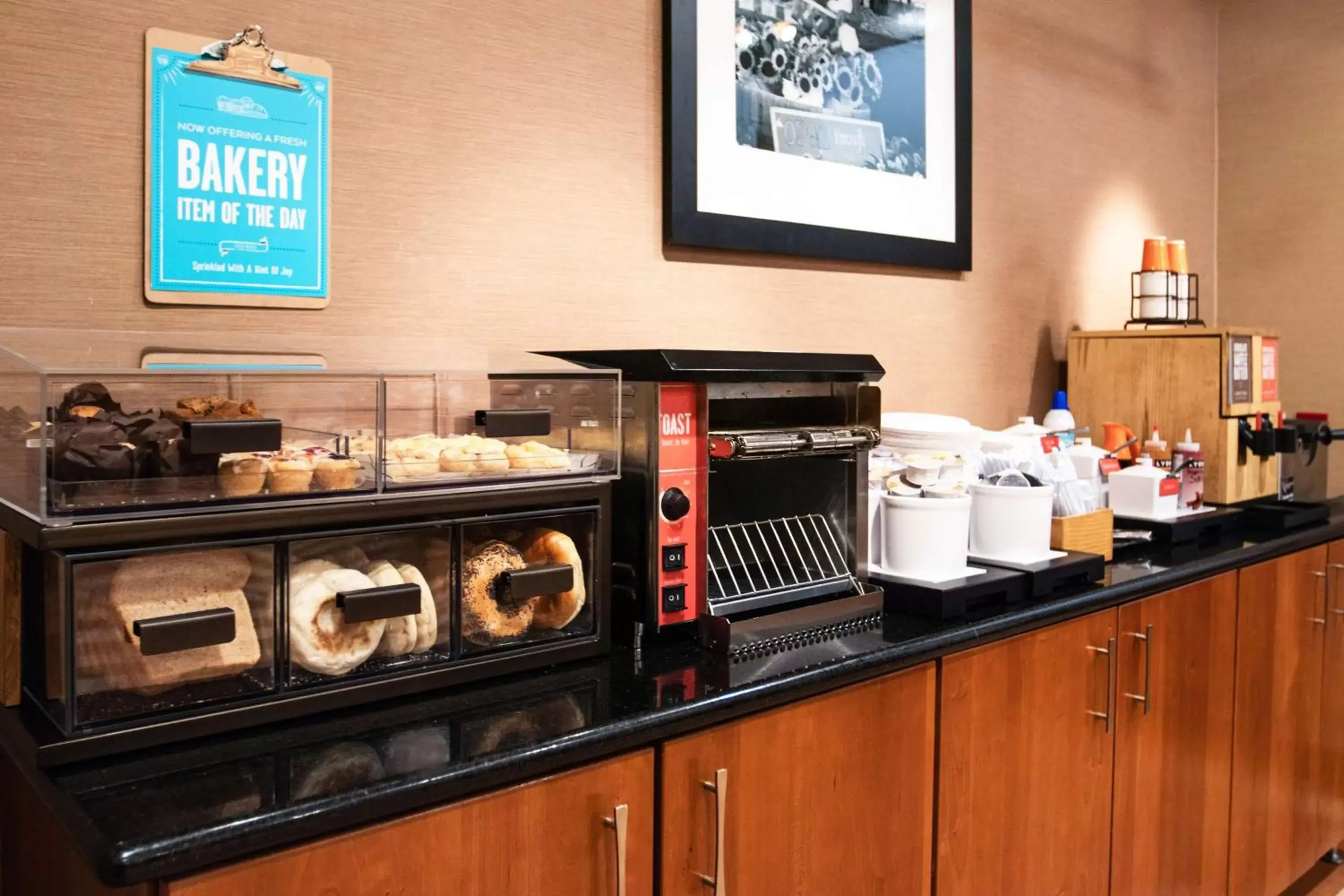 Breakfast in Hampton Inn Gloucester Breakfast in Hampton Inn Gloucester