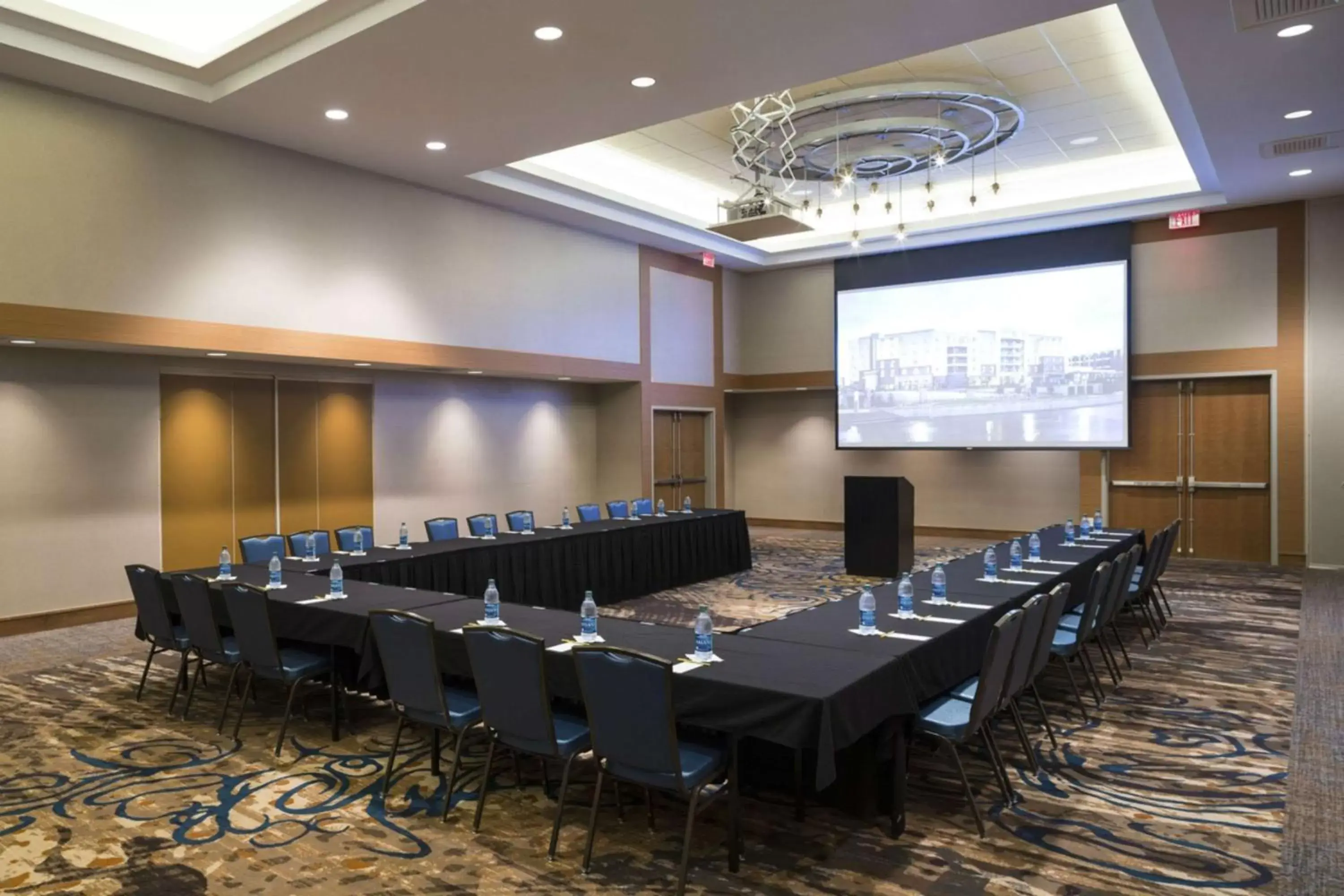 Meeting/conference room in Hilton Garden Inn Sioux Falls Downtown