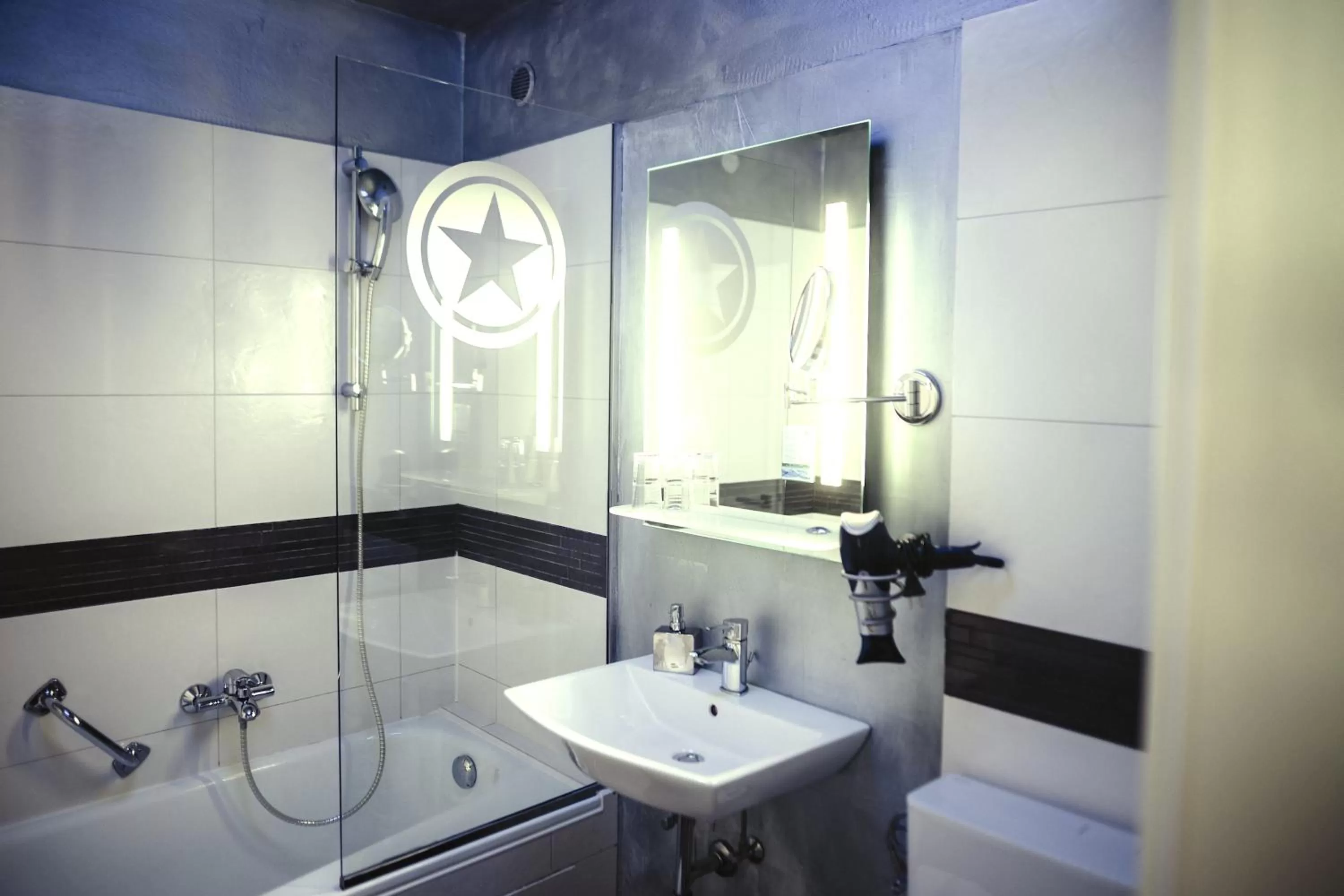 Shower in Das Hotel Stern, B&B KG - digital & contactless check-in