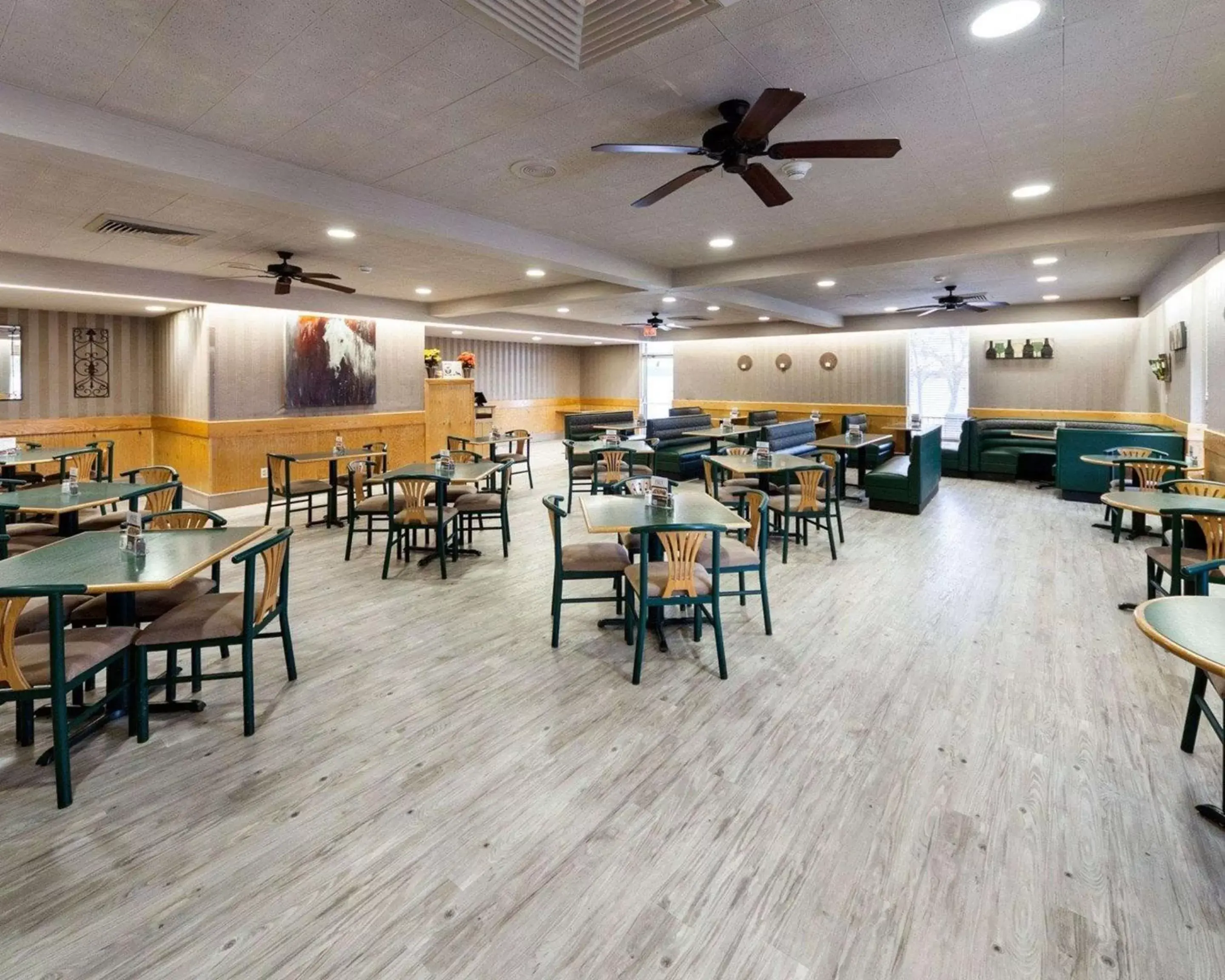 Restaurant/places to eat in Quality Inn Montpelier Restaurant/places to eat in Quality Inn Montpelier