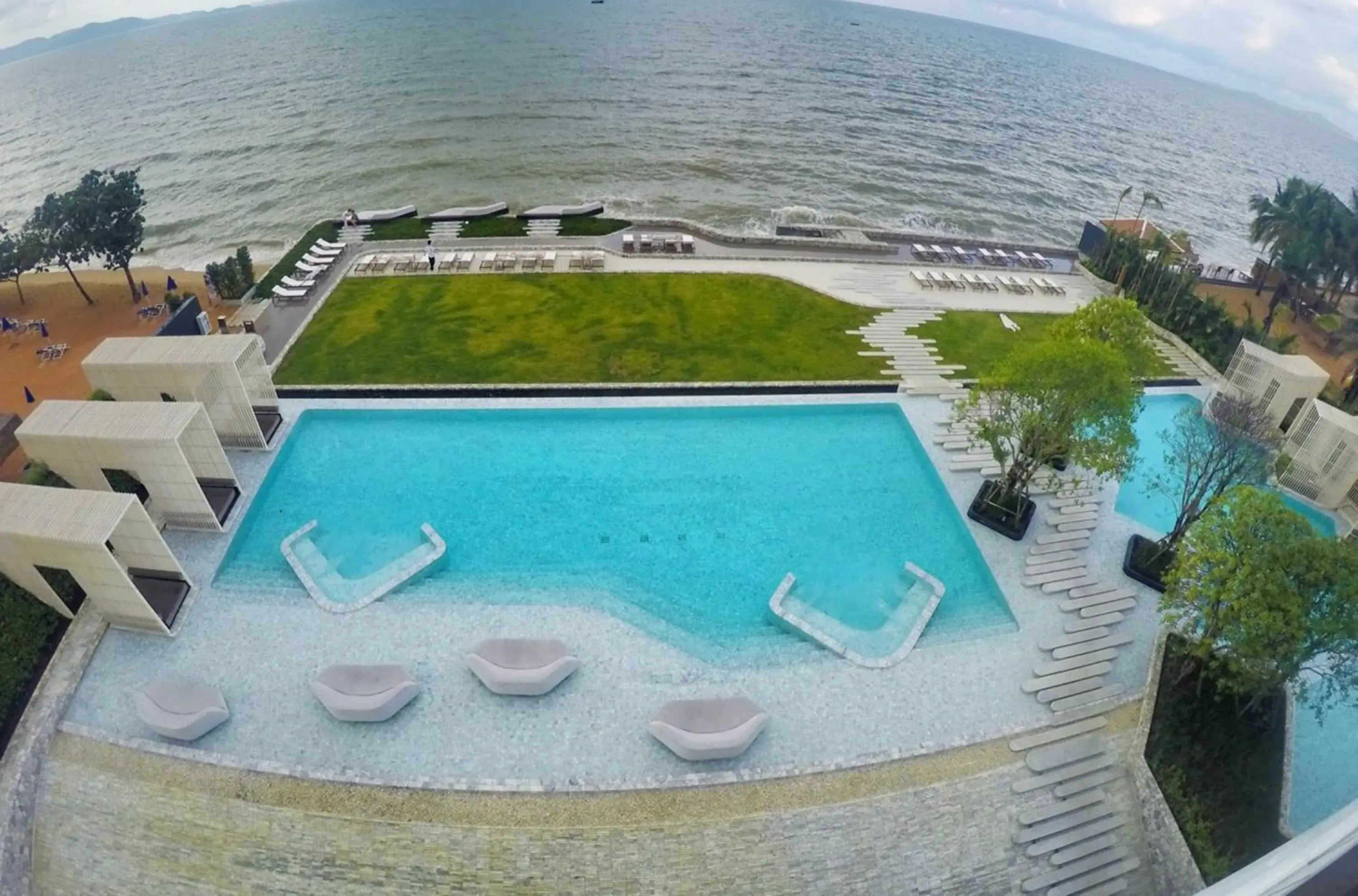 Swimming pool, Pool View in Veranda Resort Pattaya - MGallery by Sofitel
