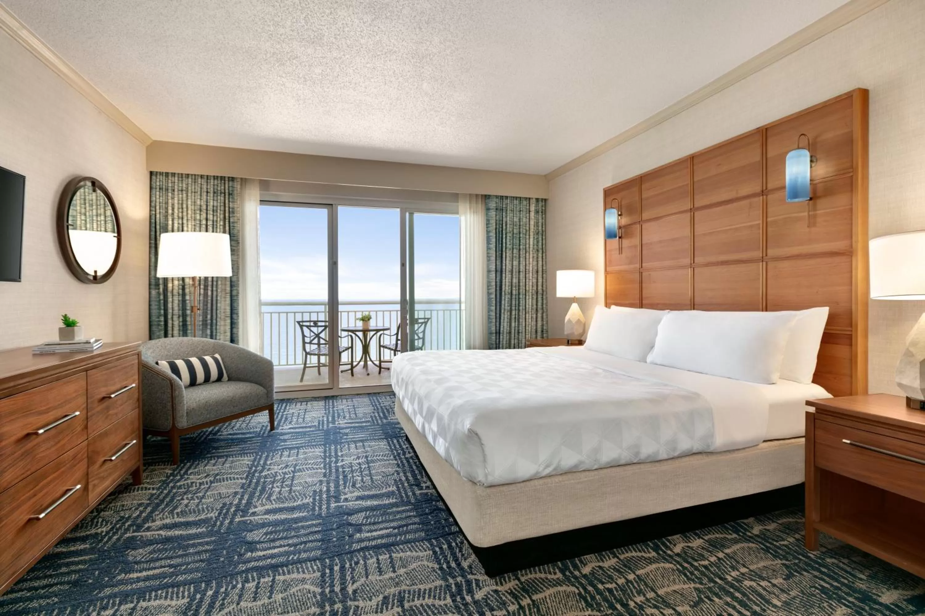 Photo of the whole room, Bed in Holiday Inn & Suites Ocean City by IHG