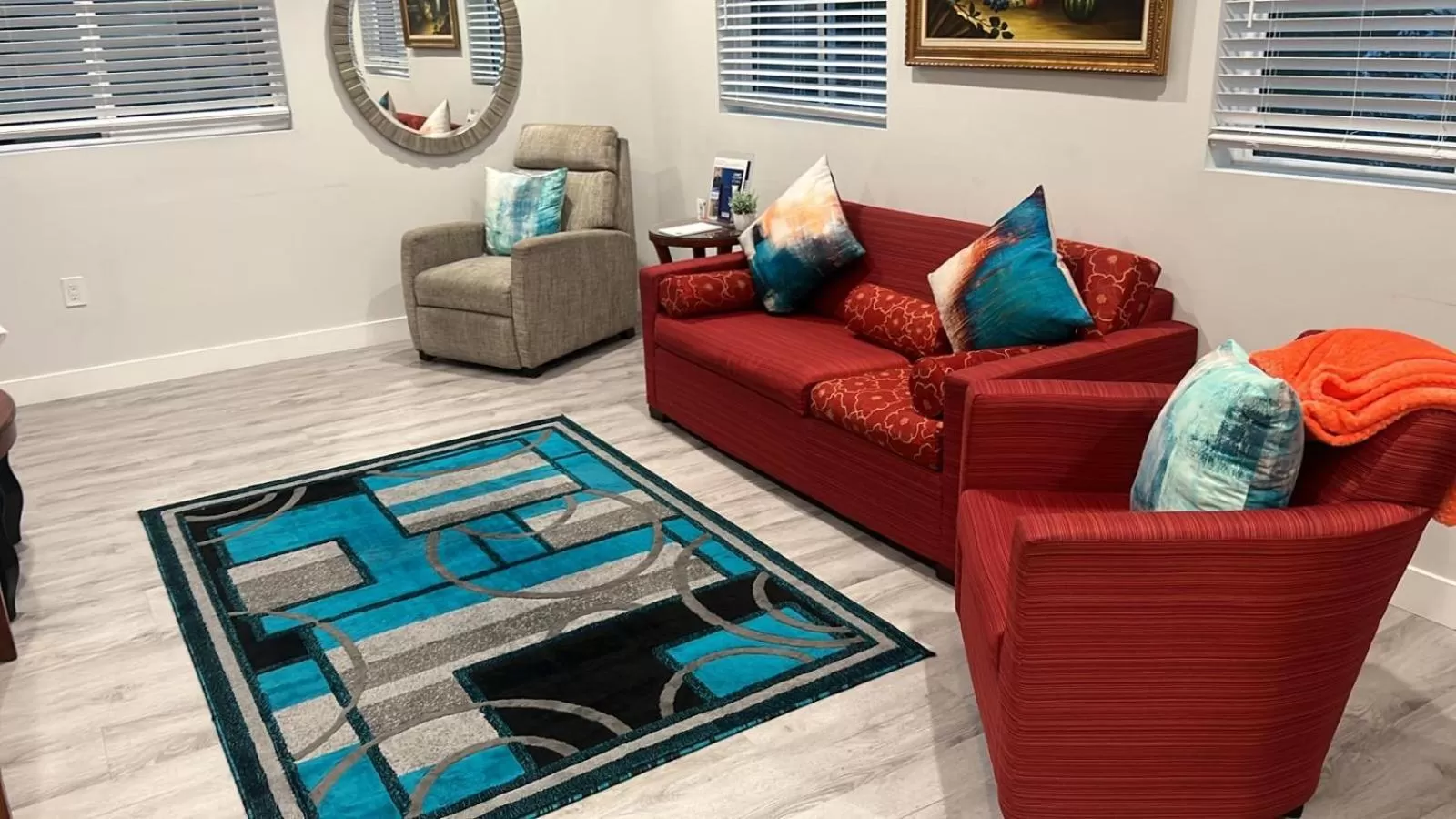 Four-Bedroom House in StaysPro - Hollywood Homes minutes to everything SPACIOUS AND FREE PARKING