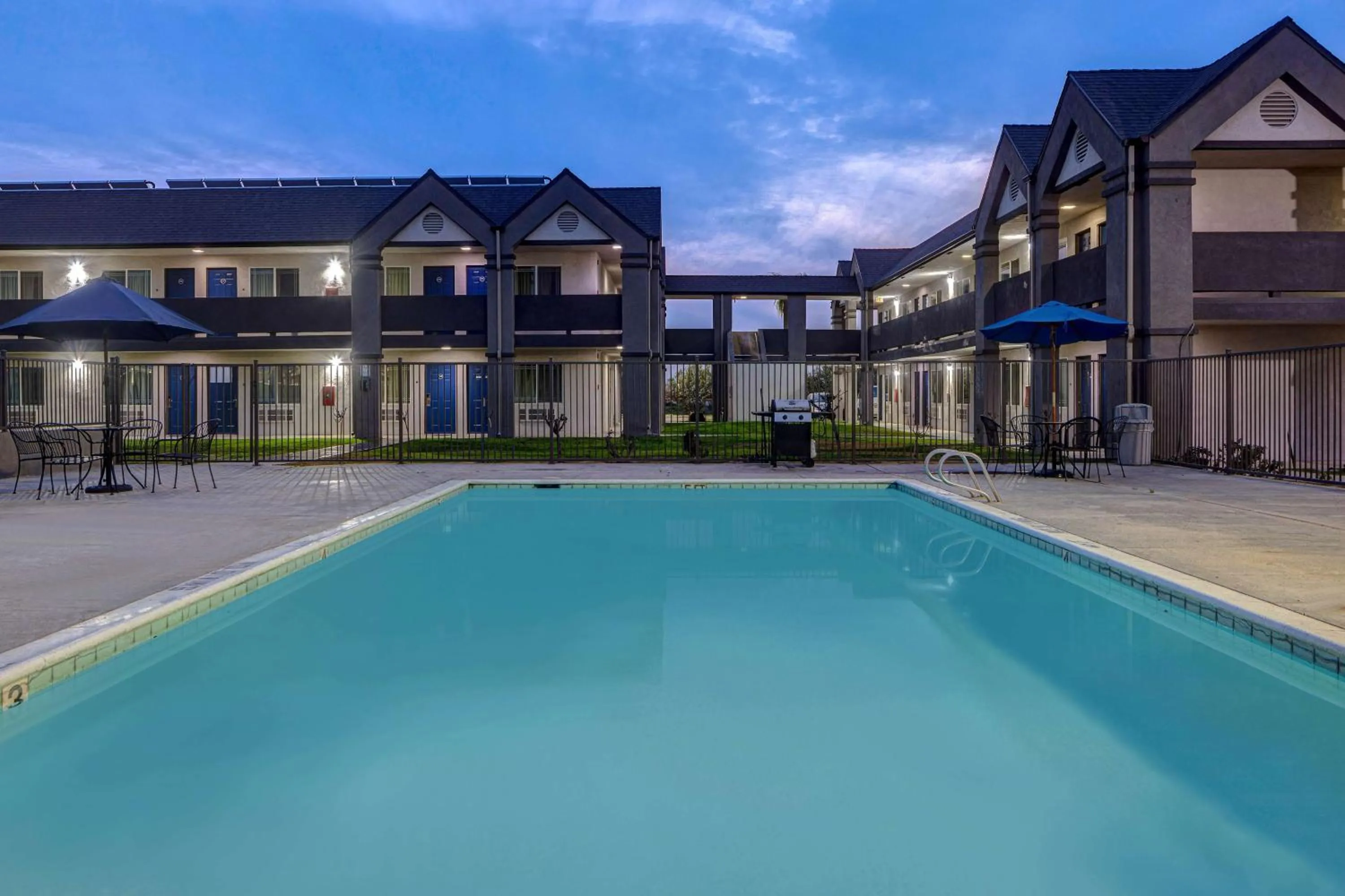 Activities in Motel 6-Buttonwillow, CA Central