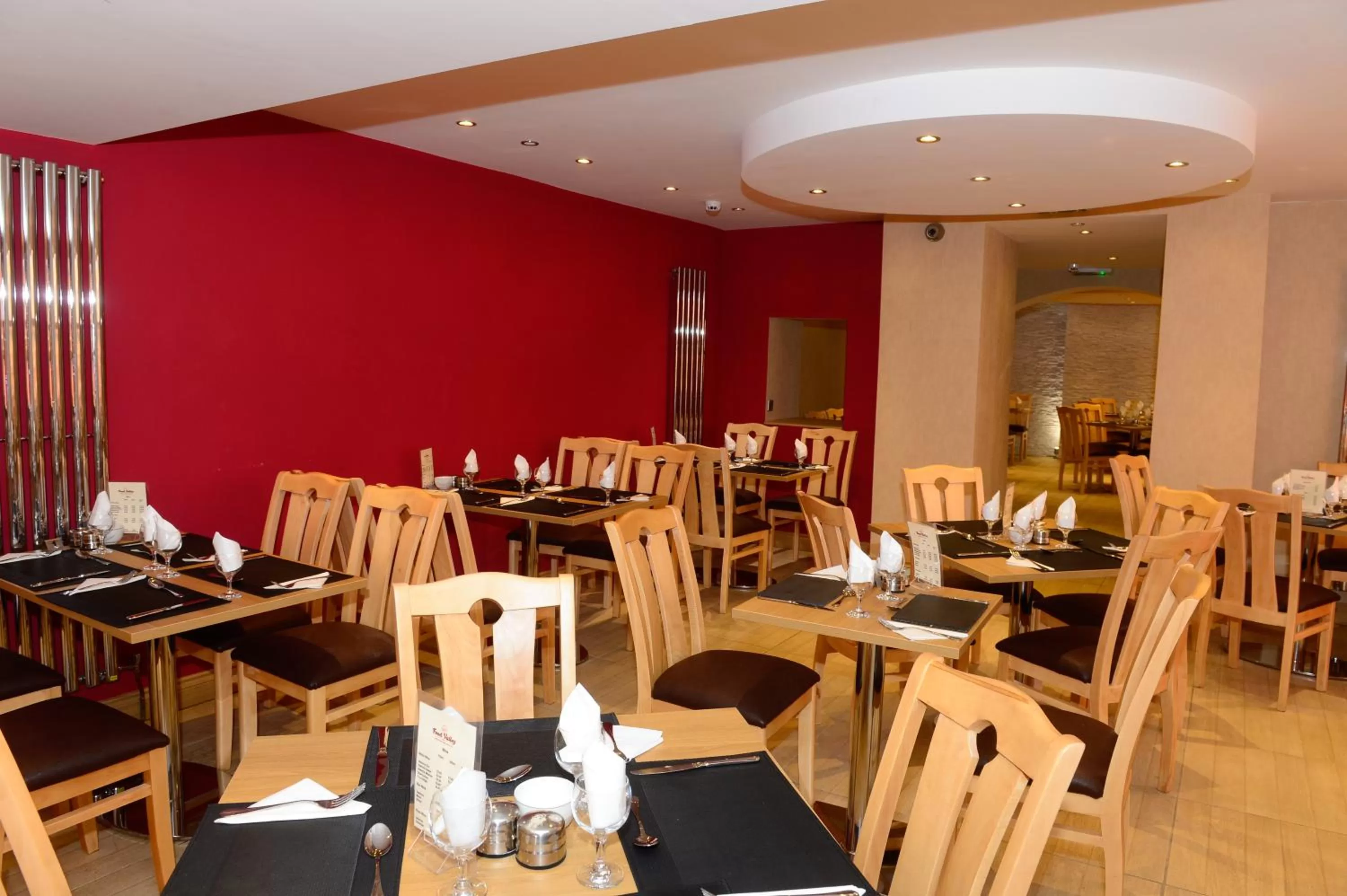 Restaurant/places to eat in Four Saints Brig Y Don Hotel