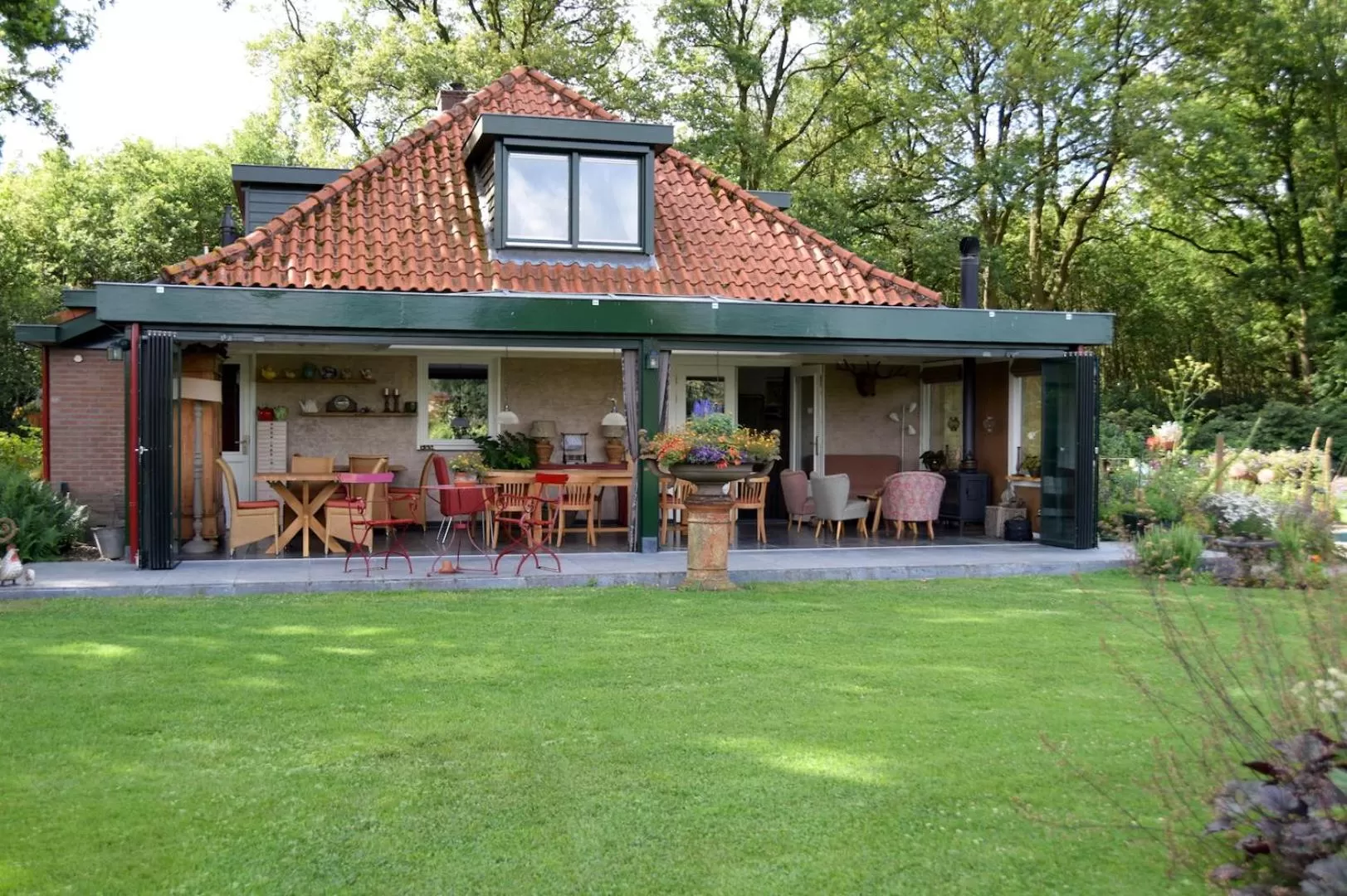 Property Building in B&B Kamperfoelie