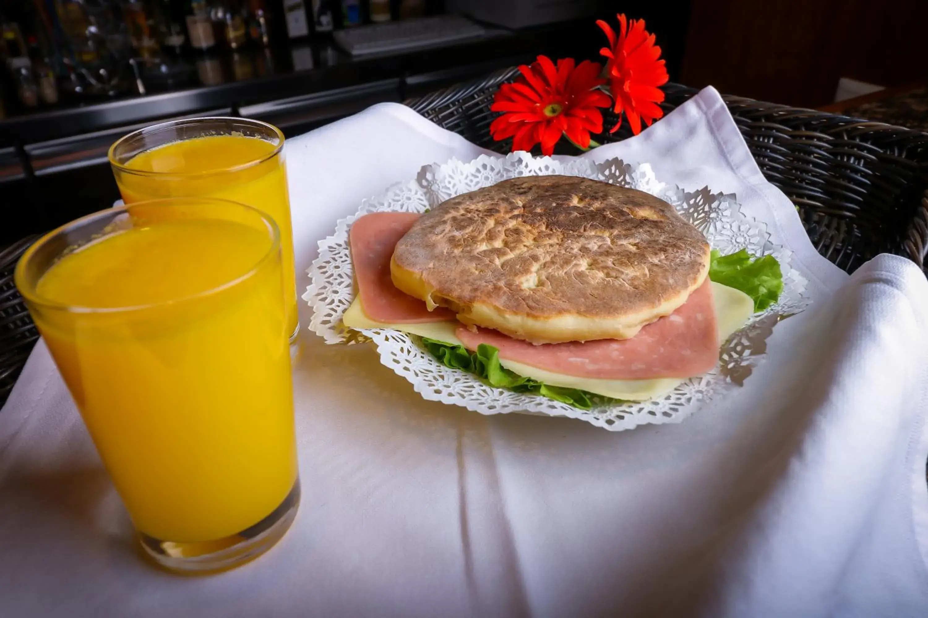 Food and drinks in Hotel Camoes