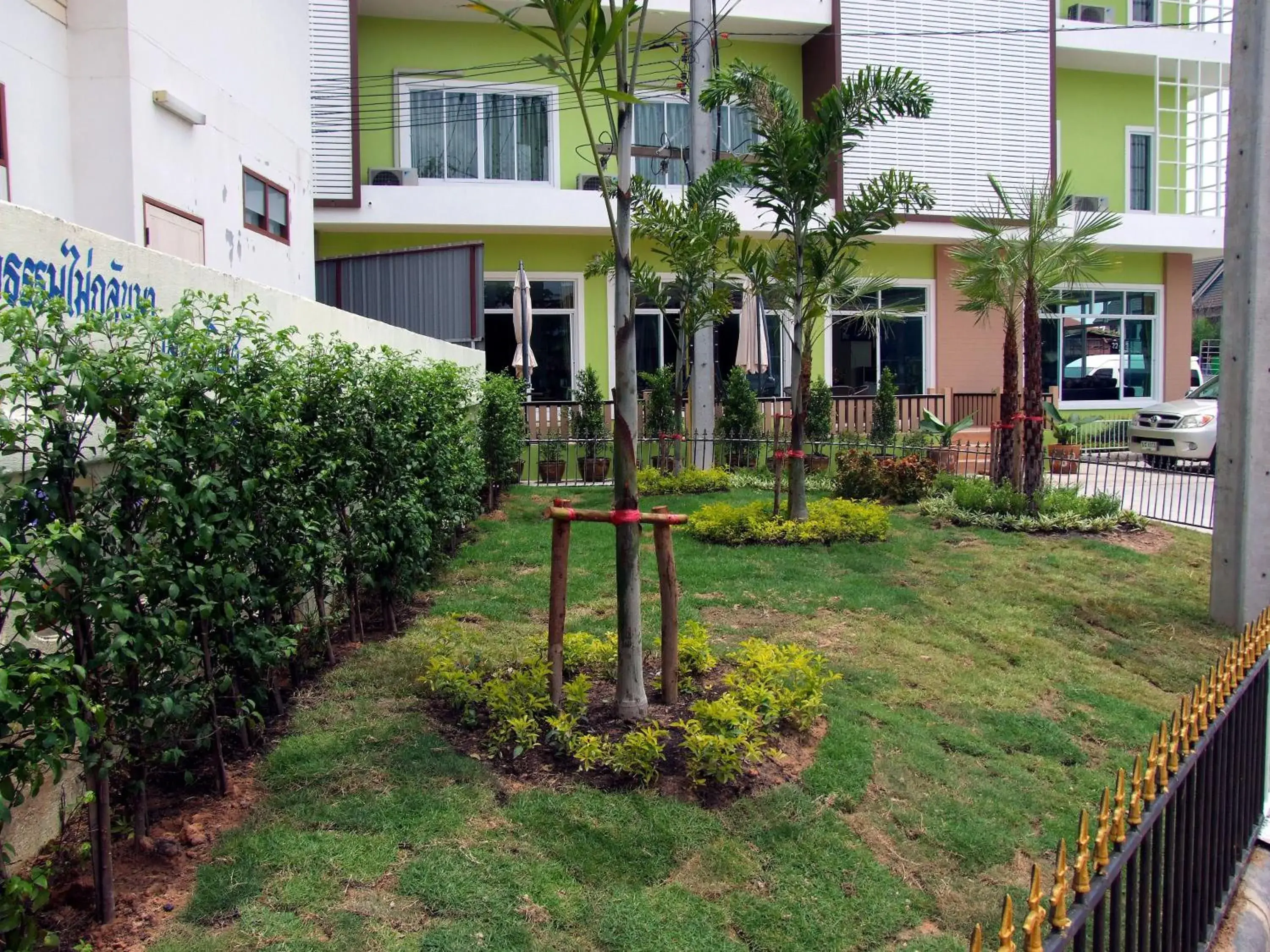 Property Building in Rueanrimnam Hotel