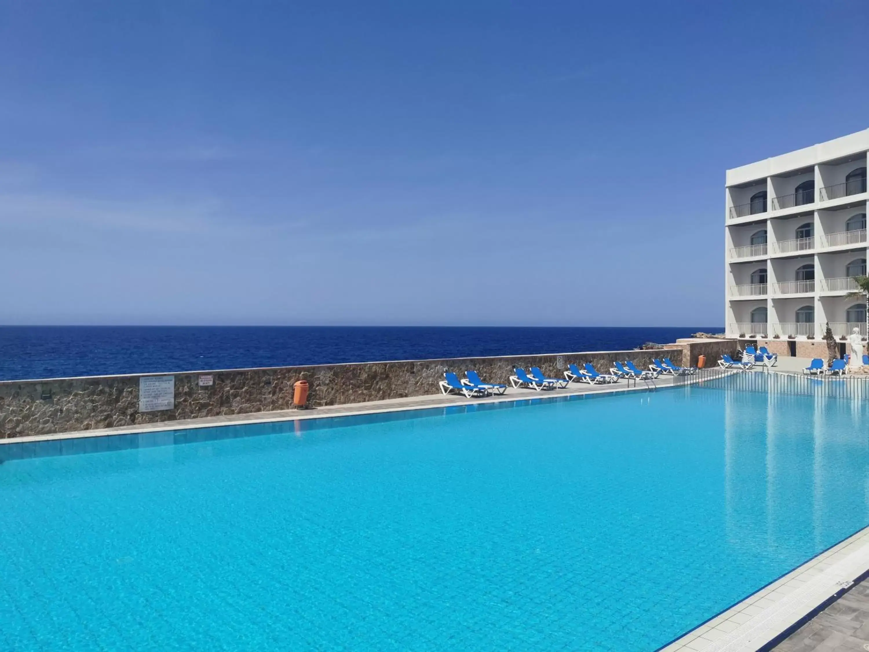 Swimming Pool in Paradise Bay Resort