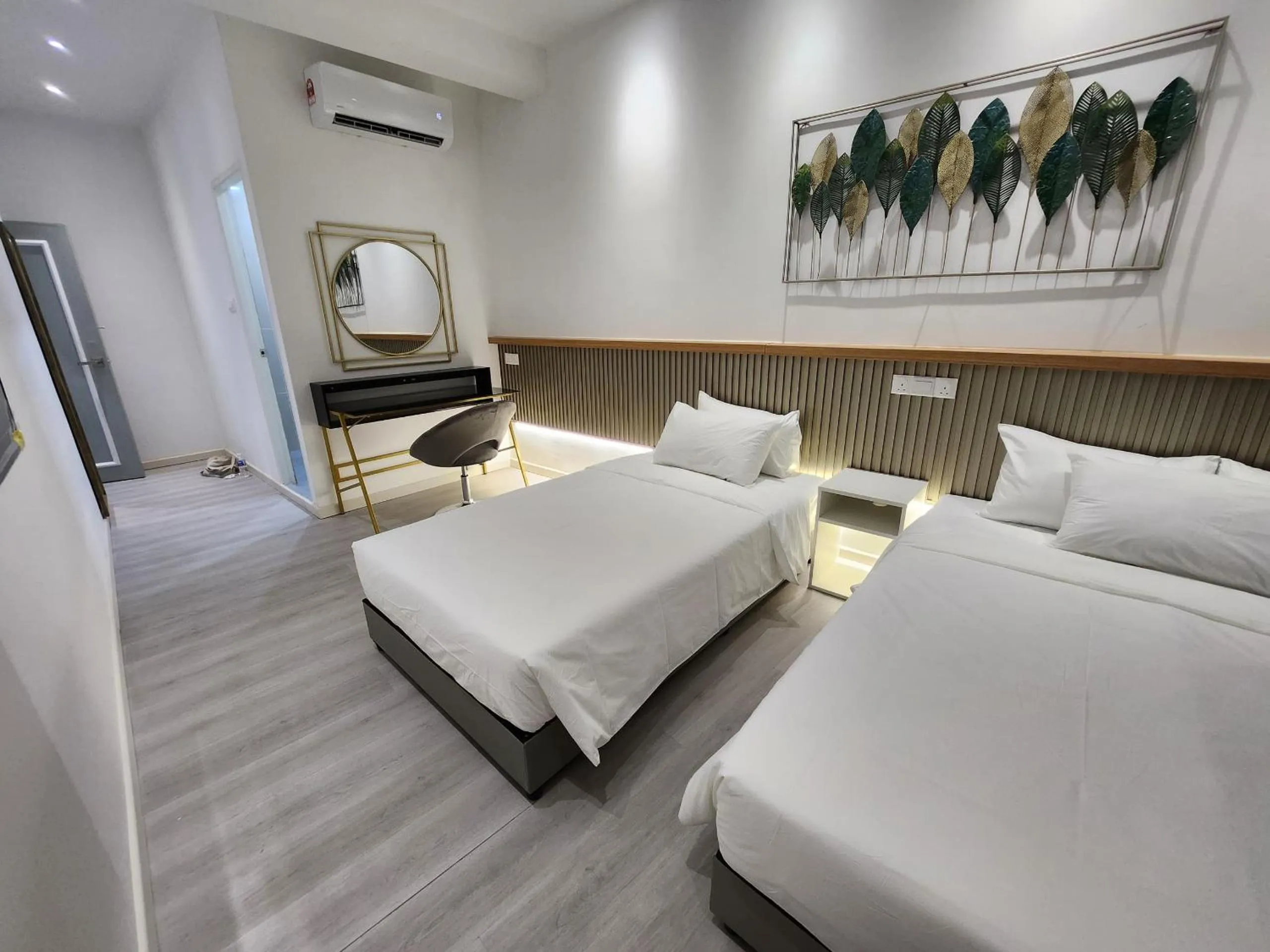 Bed in One Point Hotel