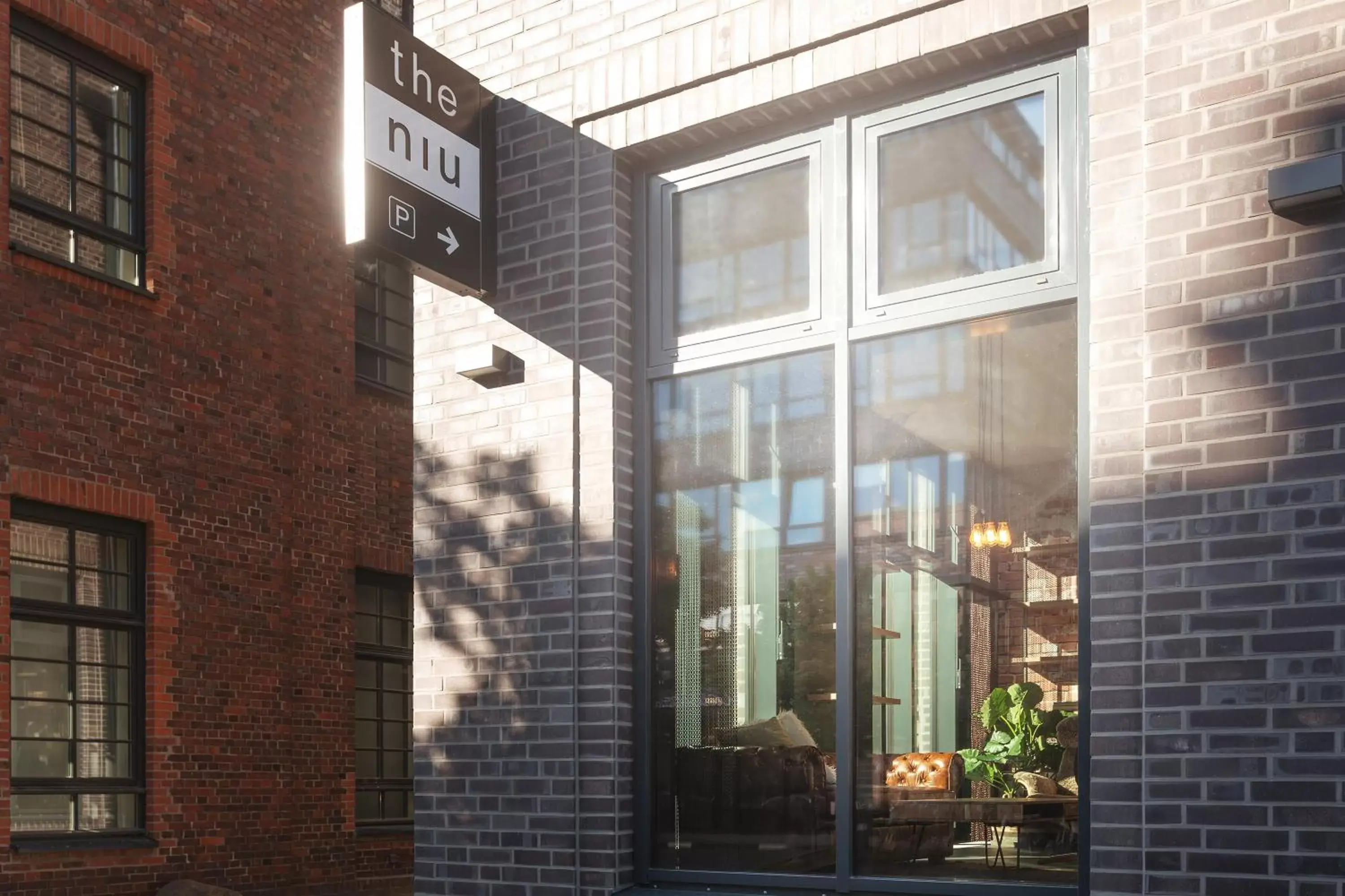 Property building in Holiday Inn - the niu, Bricks Hamburg Eppendorf by IHG Property building in Holiday Inn - the niu, Bricks Hamburg Eppendorf by IHG