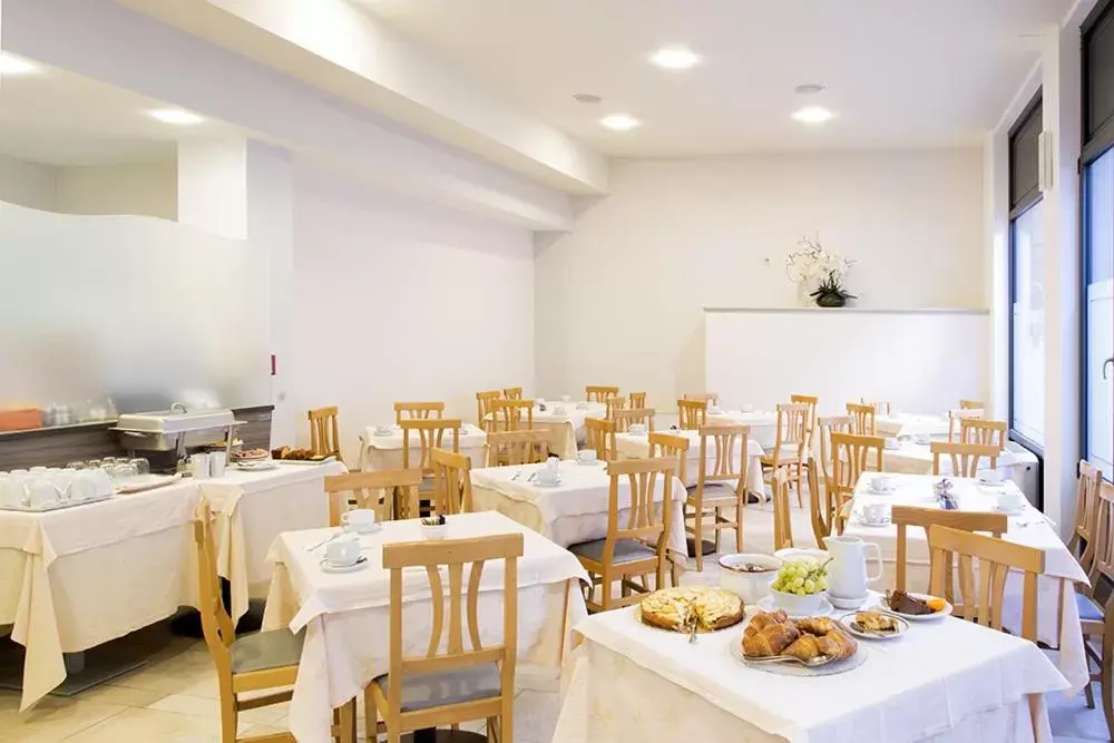 Restaurant/places to eat in Primavera Restaurant/places to eat in Primavera