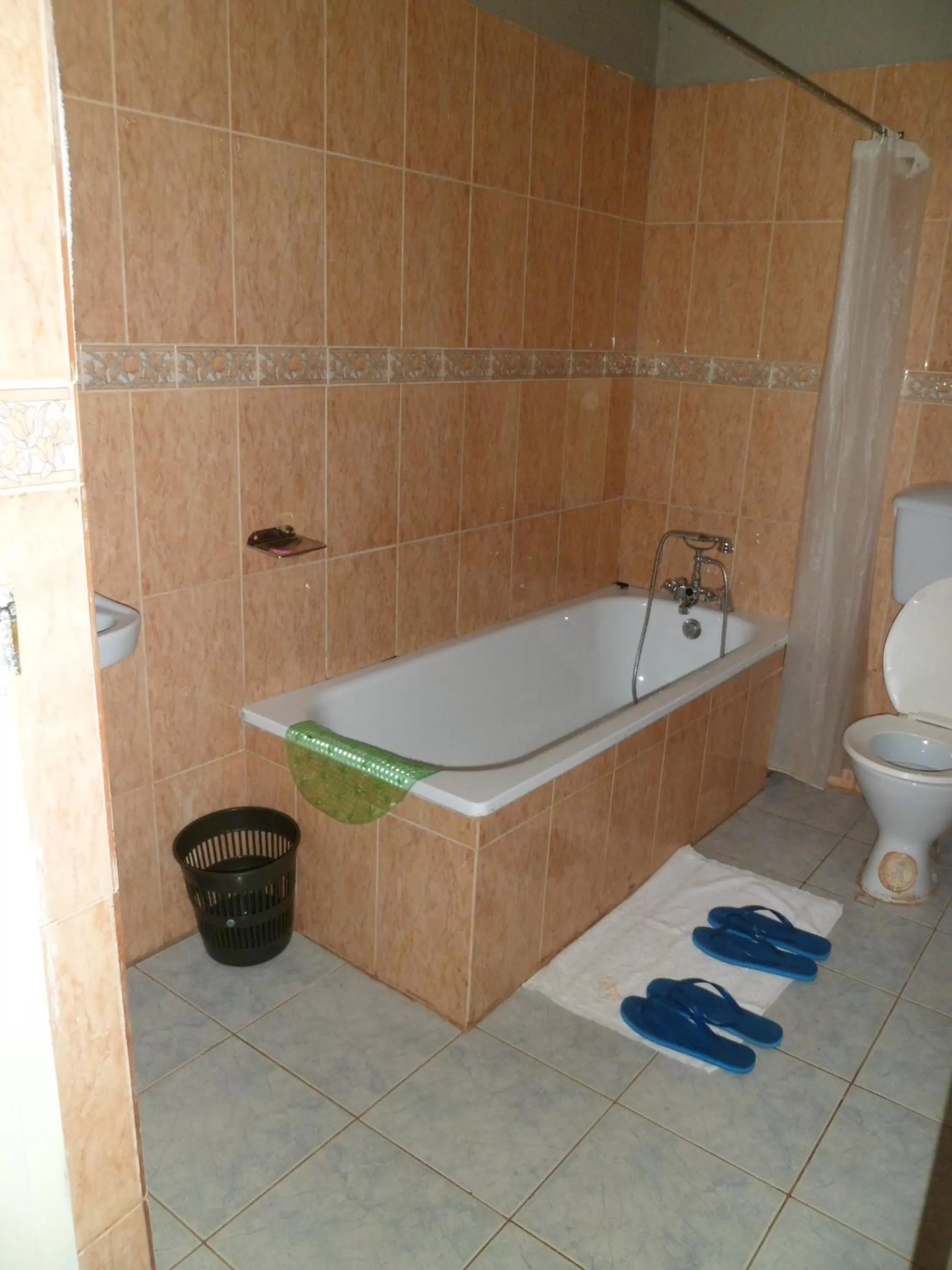 Bathroom in Al-Nisaa Hotel and Spa