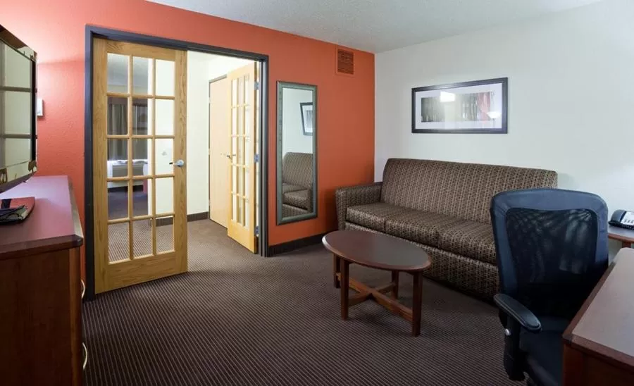 Bedroom in AmericInn by Wyndham Grafton