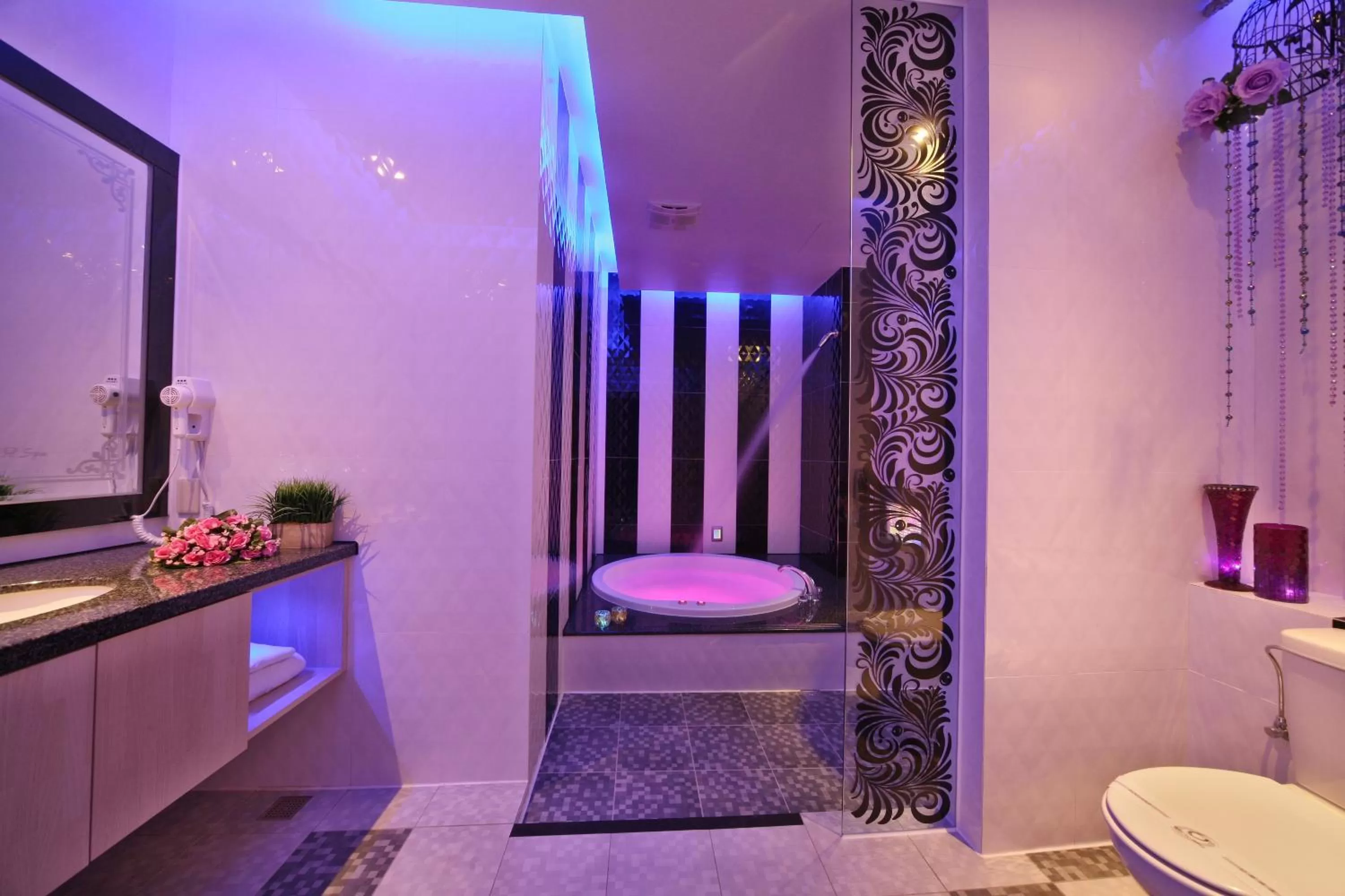 Bathroom in Shining Motel