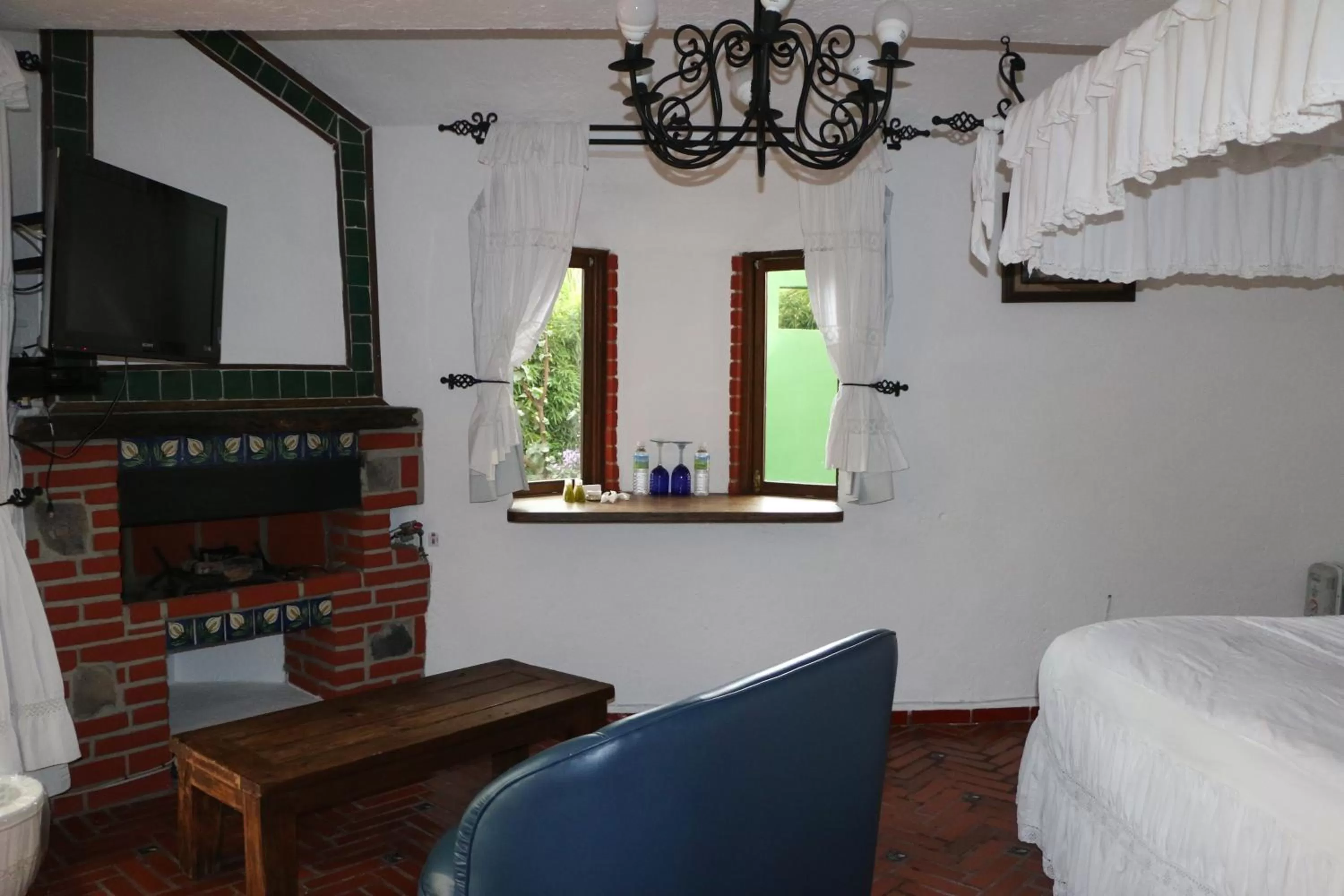 Photo of the whole room, Bed in Posada Los Alcatraces