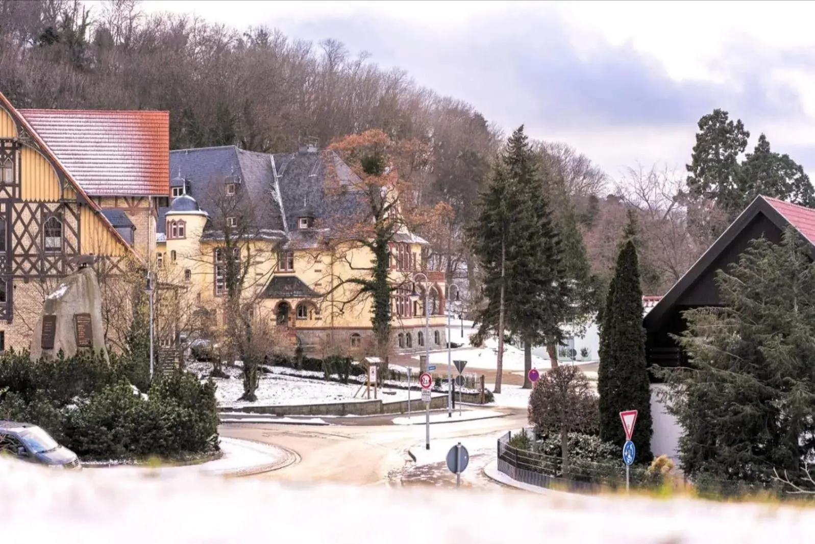 Property building, Winter in Hotel Erbprinzenpalais