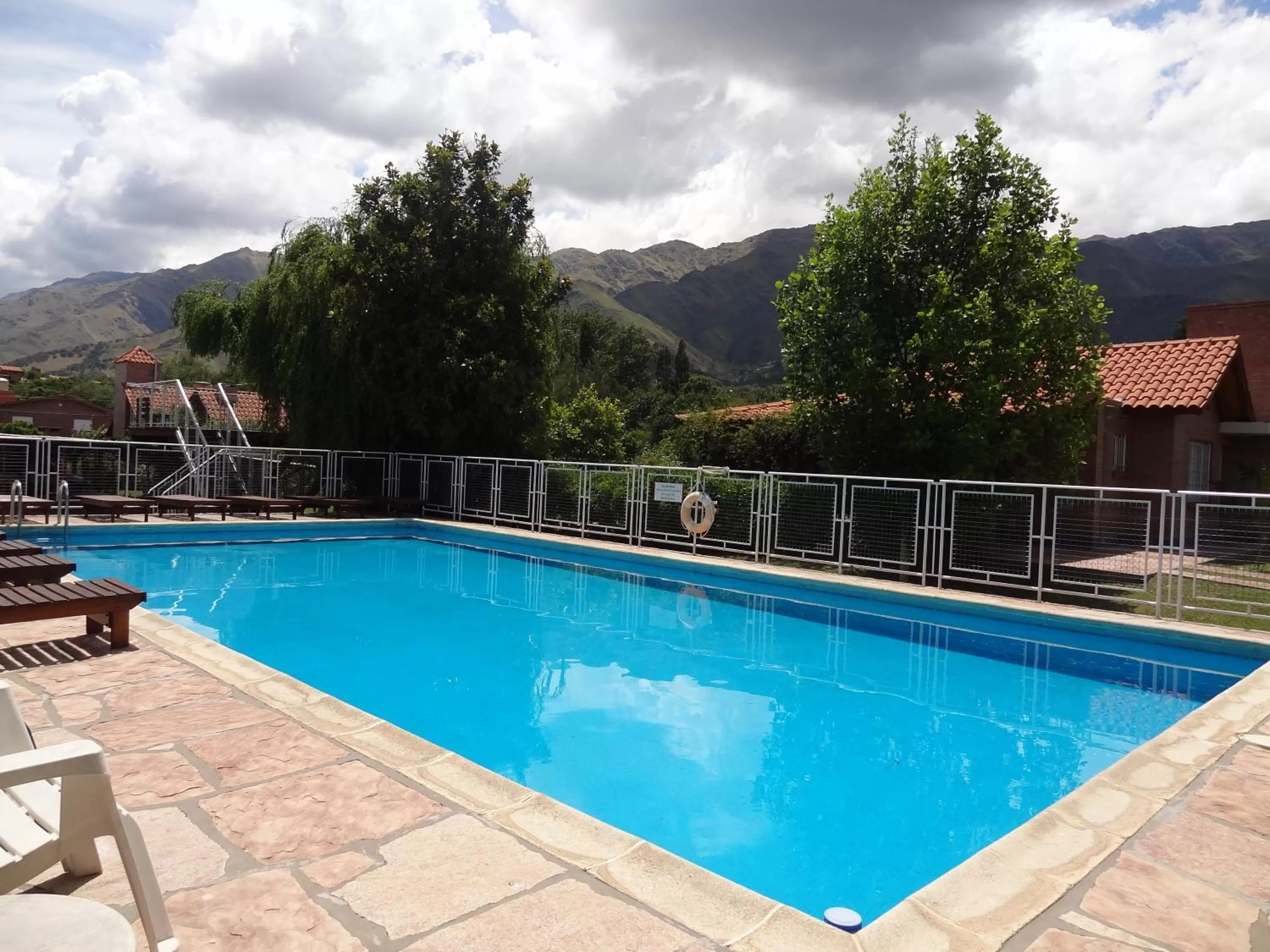 Swimming pool in Hostería Lida