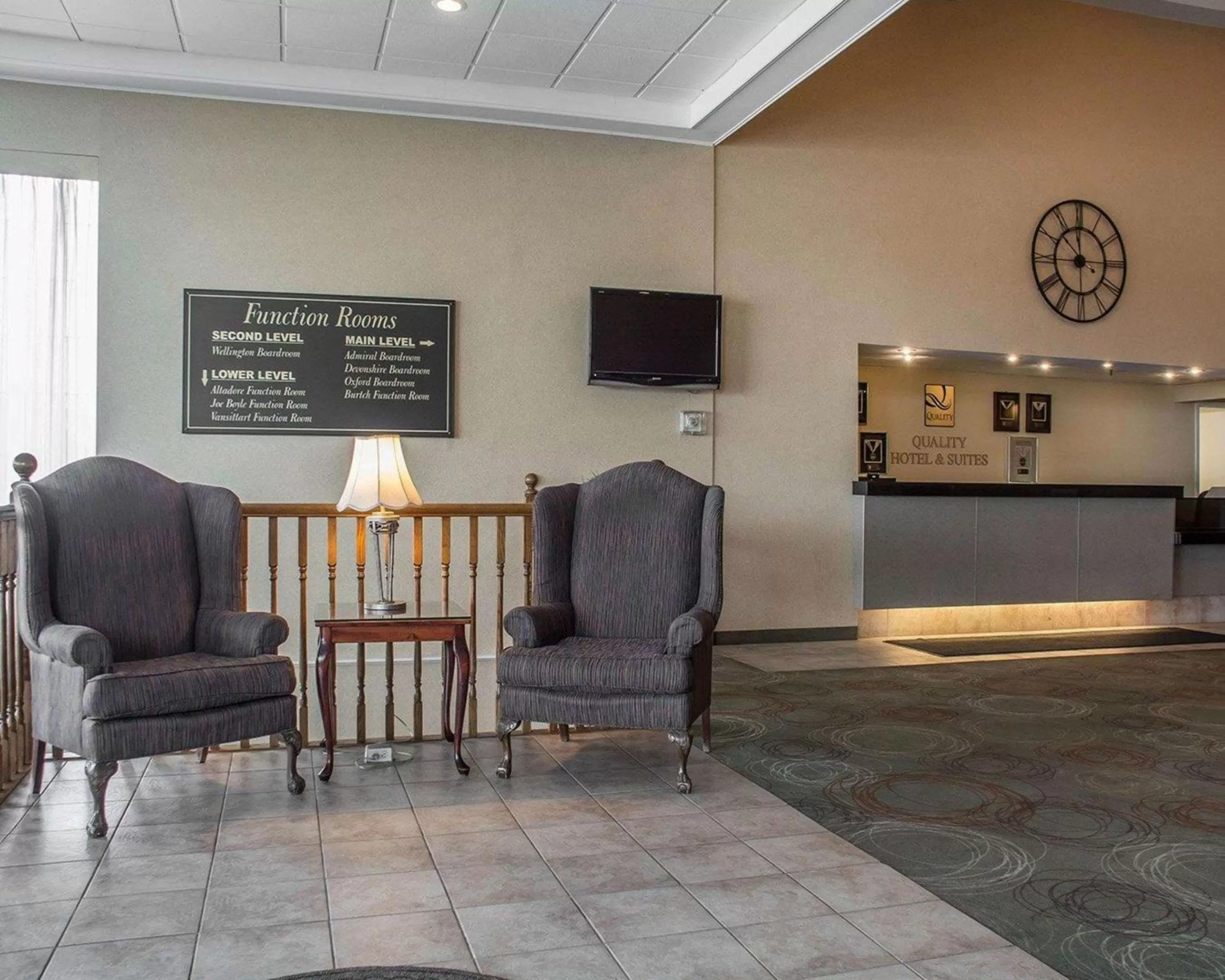 Lobby or reception in Quality Hotel & Suites Woodstock
