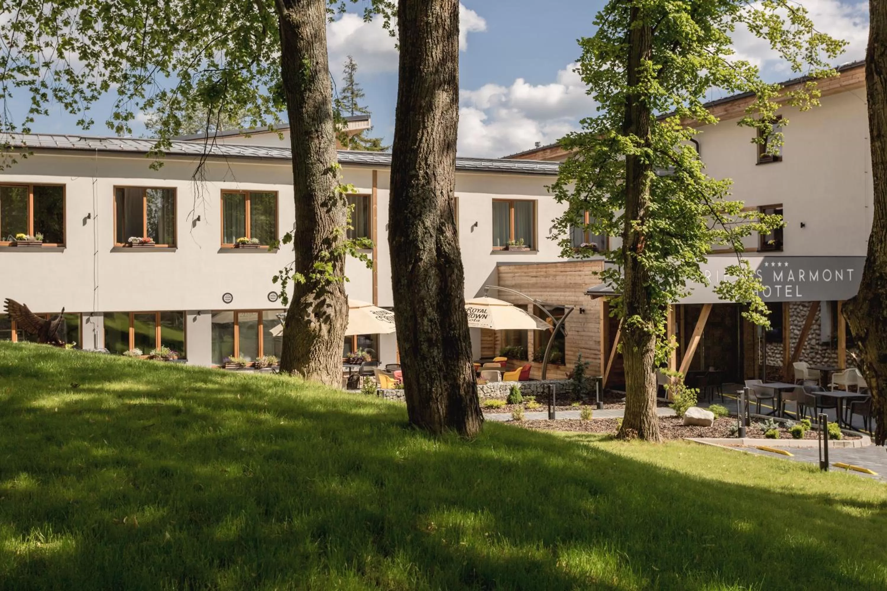 Property building in ARIETES MARMONT Resort