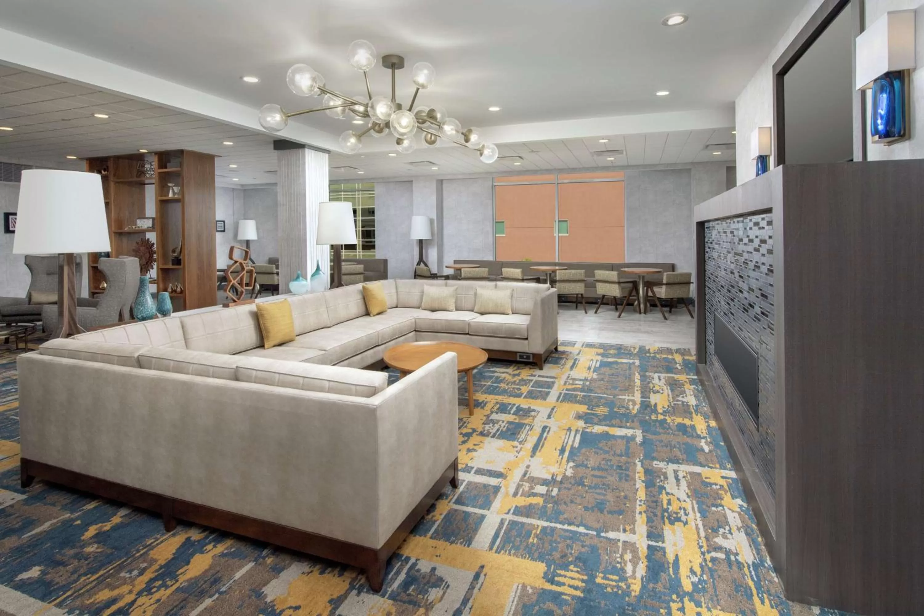 Lobby or reception in Hilton Garden Inn Westchester Dobbs Ferry