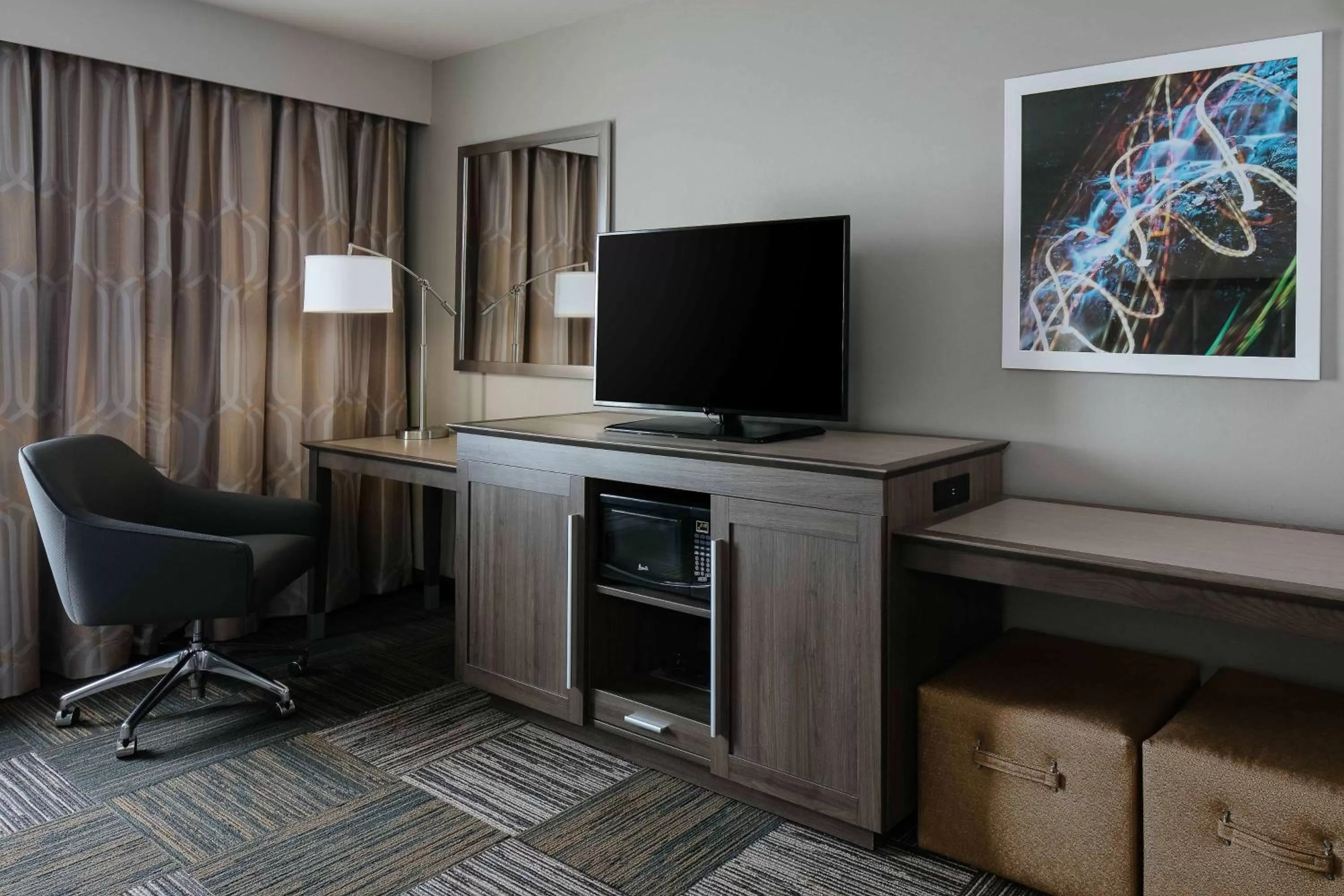 Living room in Hampton Inn & Suites-Hudson Wisconsin