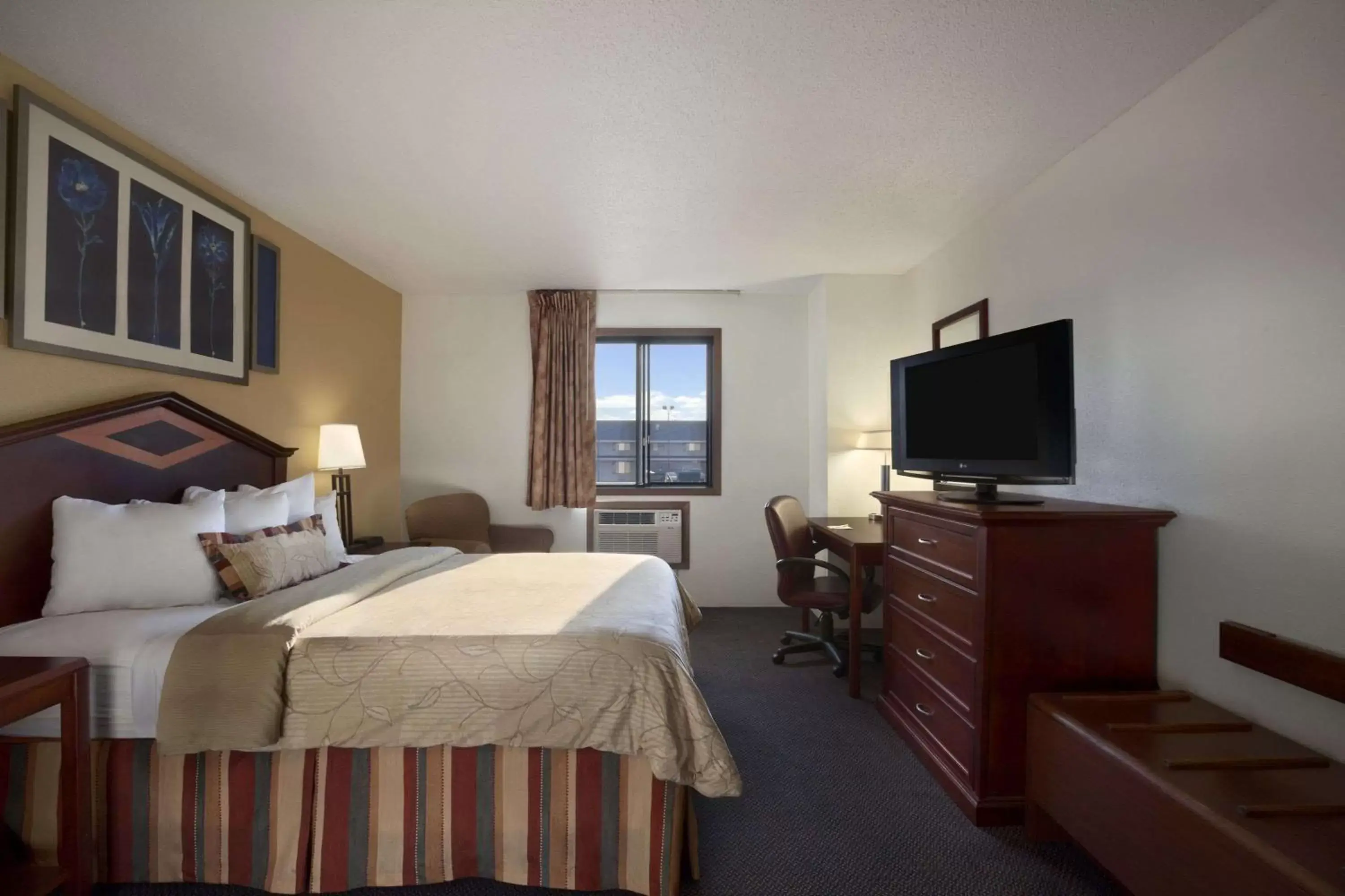 Photo of the whole room in Days Inn by Wyndham Austin