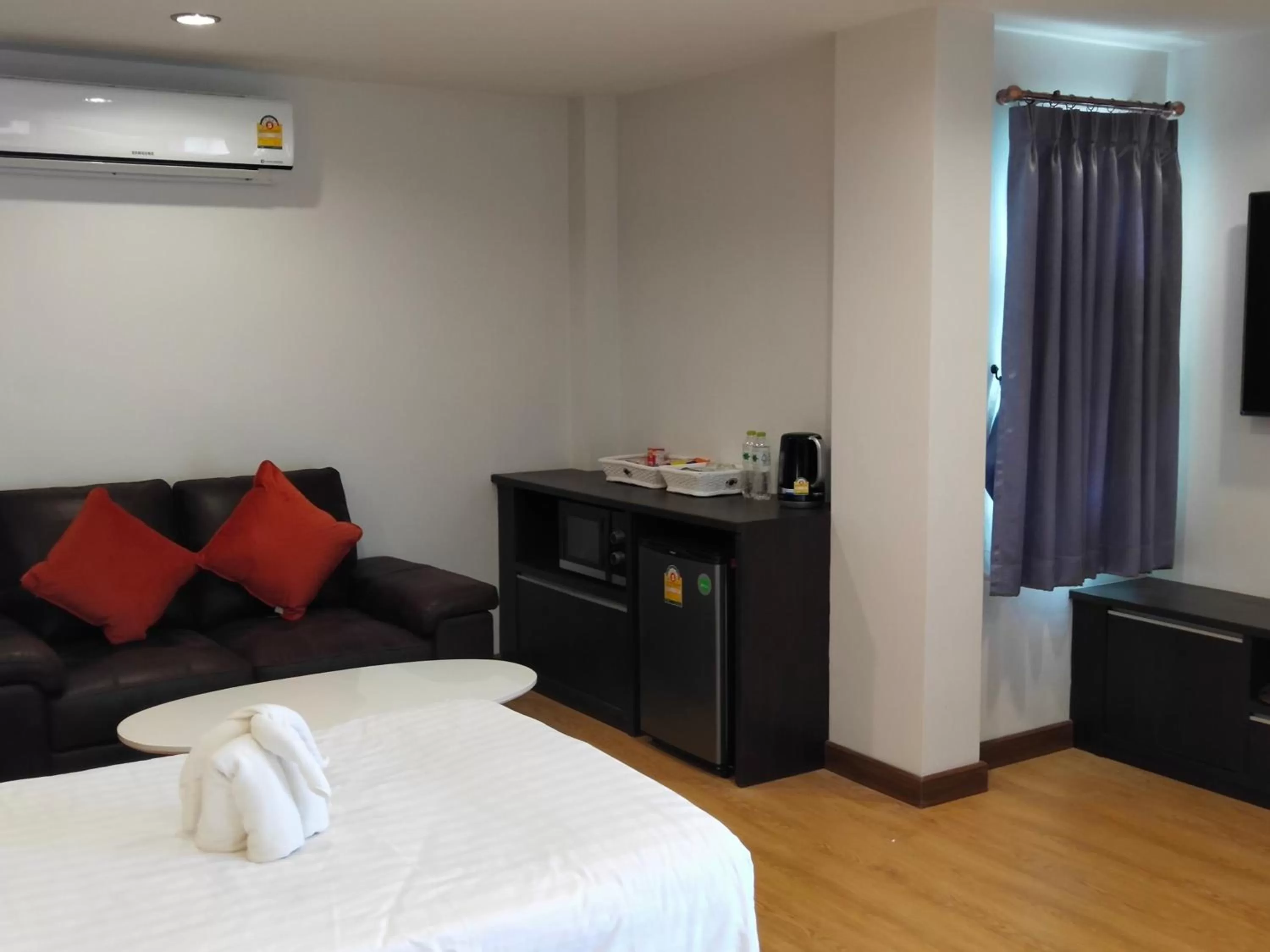 Photo of the whole room, Bed in Hotel De Wualai