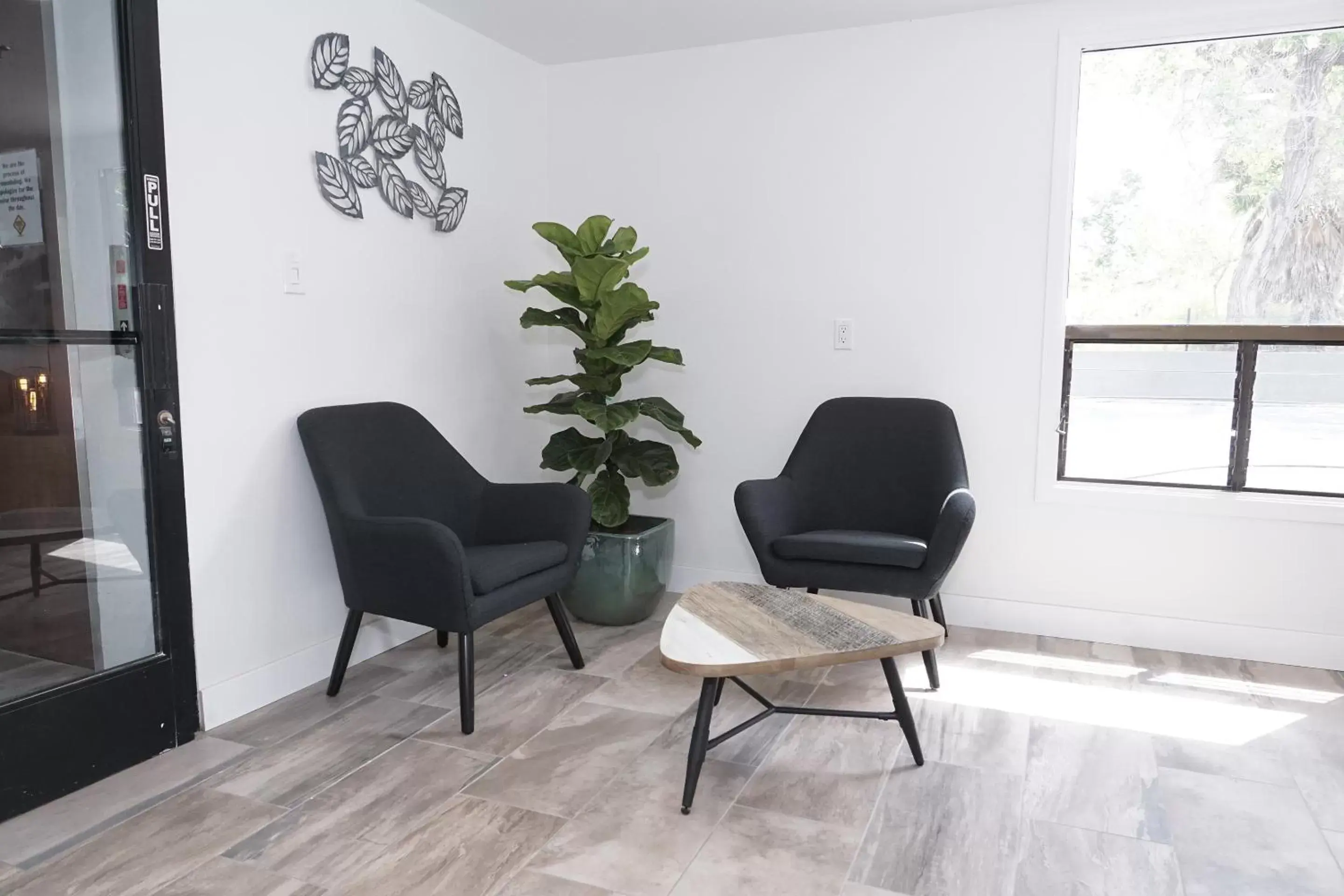 Lobby or reception, Seating Area in Riverleaf Inn Mission Valley