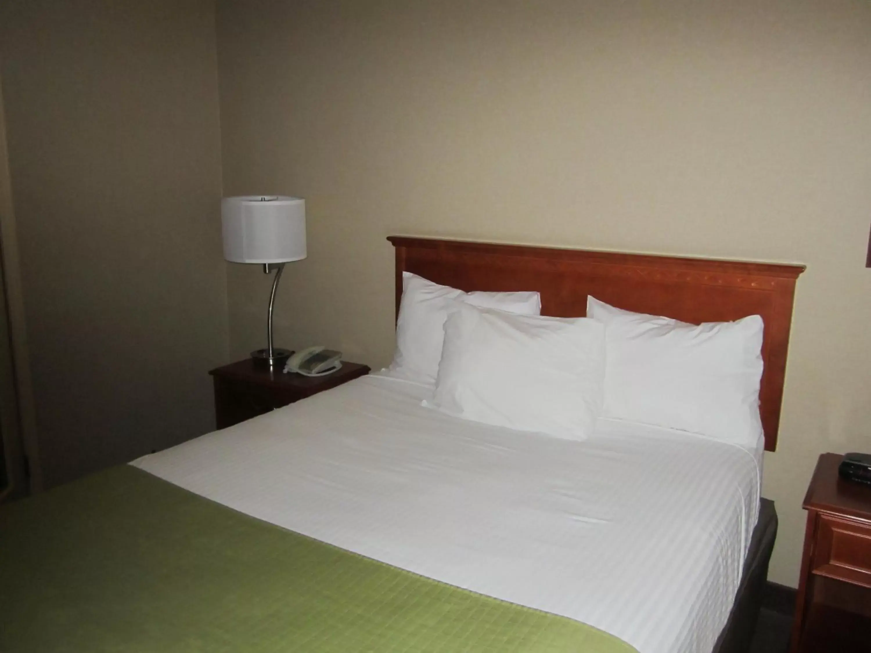 Bed in Super 8 by Wyndham Fort St. John BC Bed in Super 8 by Wyndham Fort St. John BC