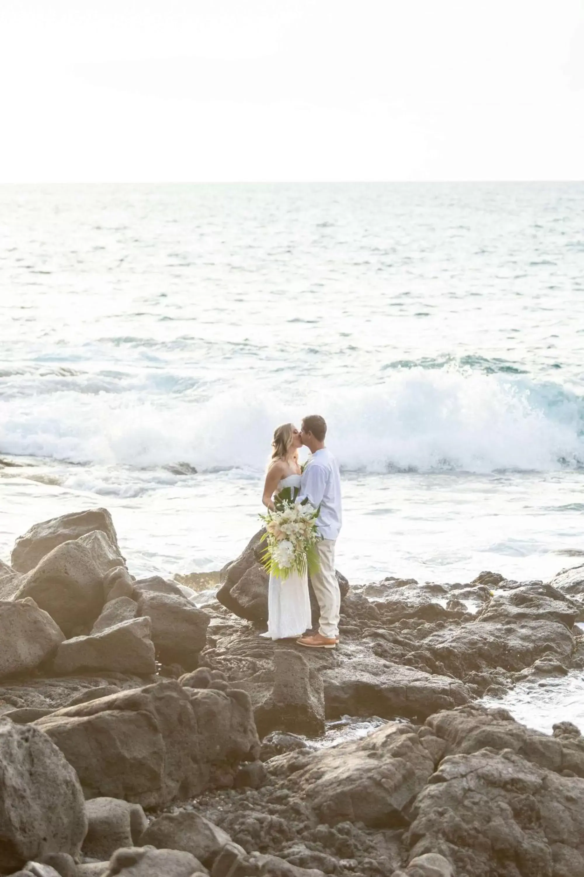 wedding in Outrigger Kona Resort and Spa