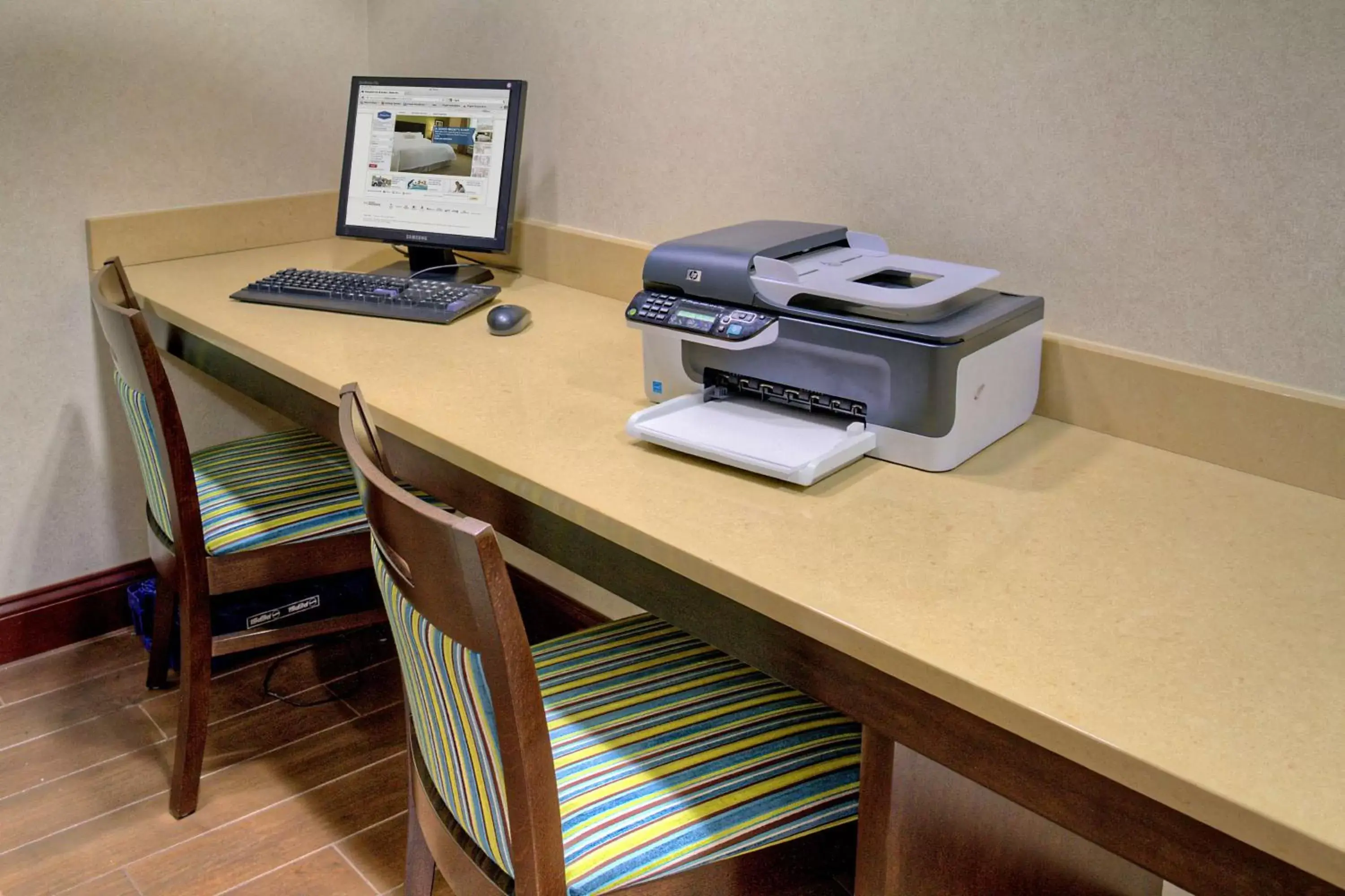 Business facilities in Hampton Inn Goldsboro