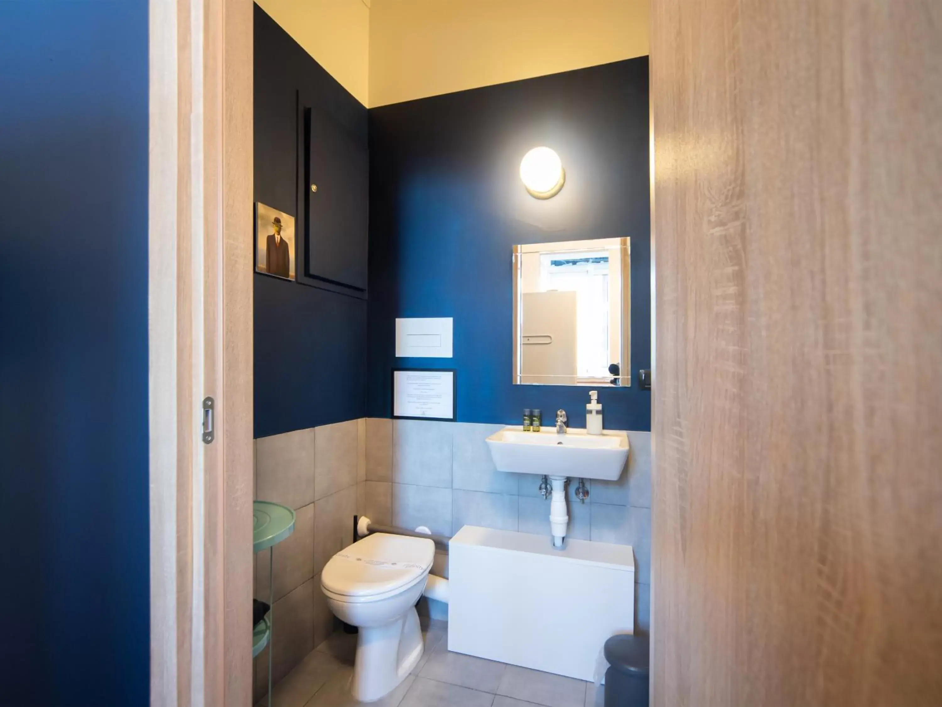 Toilet, Bathroom in Salotto Borbonico