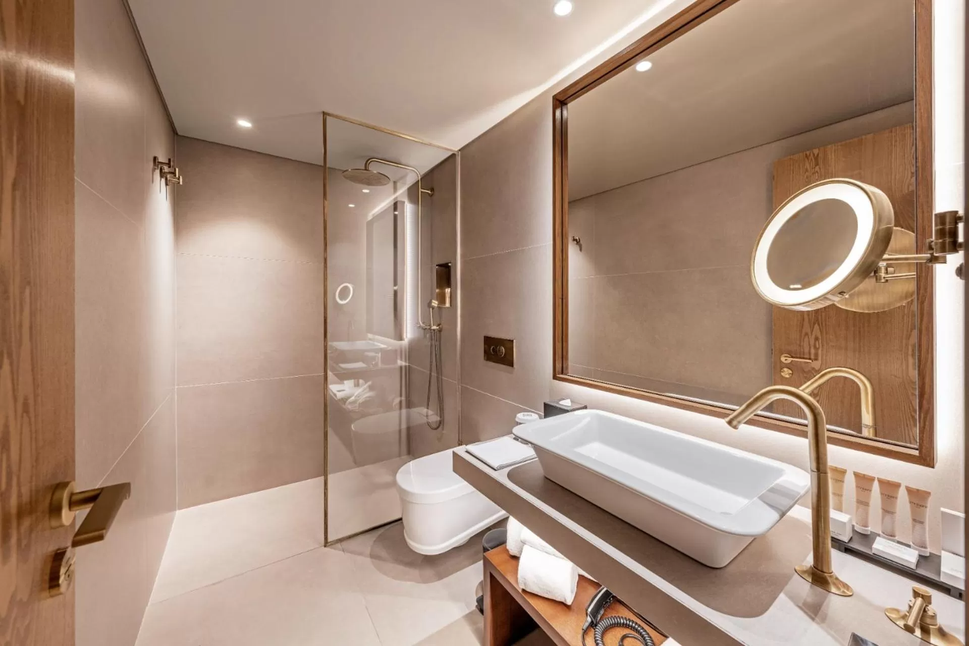 Shower in Grand Hotel Açores Atlântico